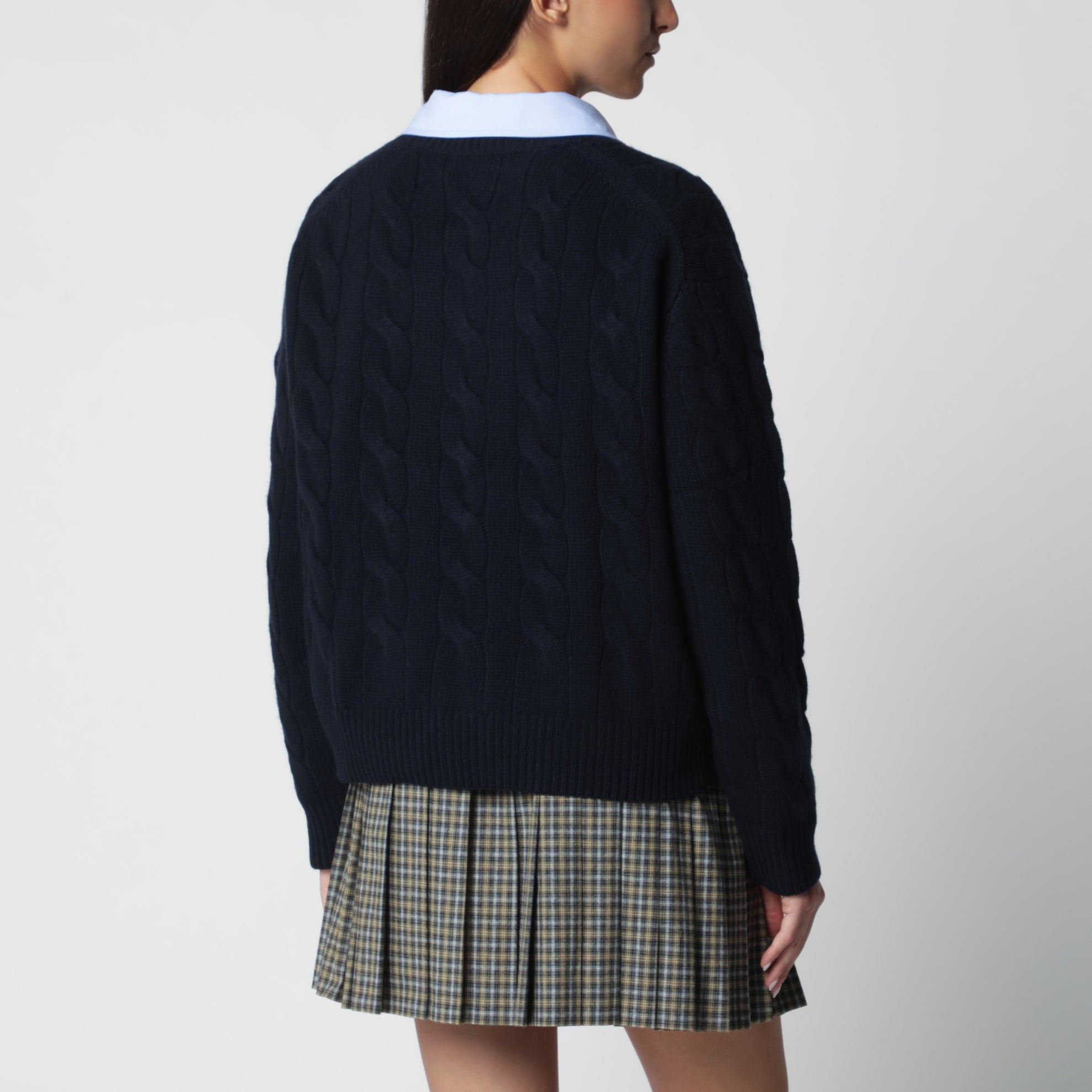 Rundhalspullover aus Wolle und Kaschmir in Hunter Navy