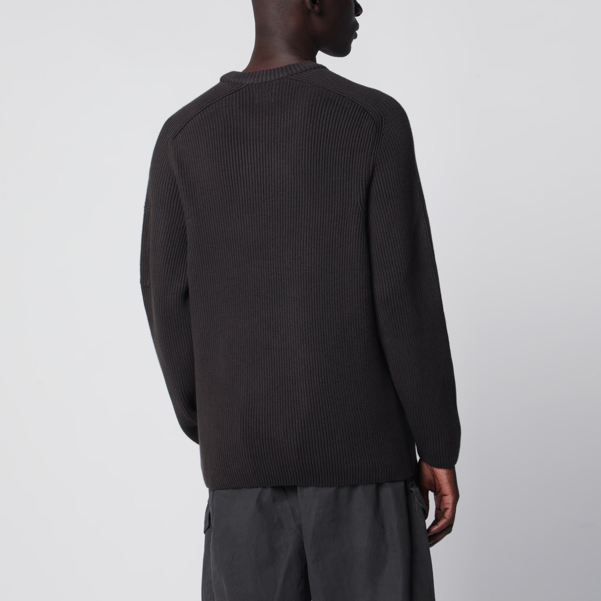 Gerippter Pullover aus Baumwollmischung in Dunkelgrau