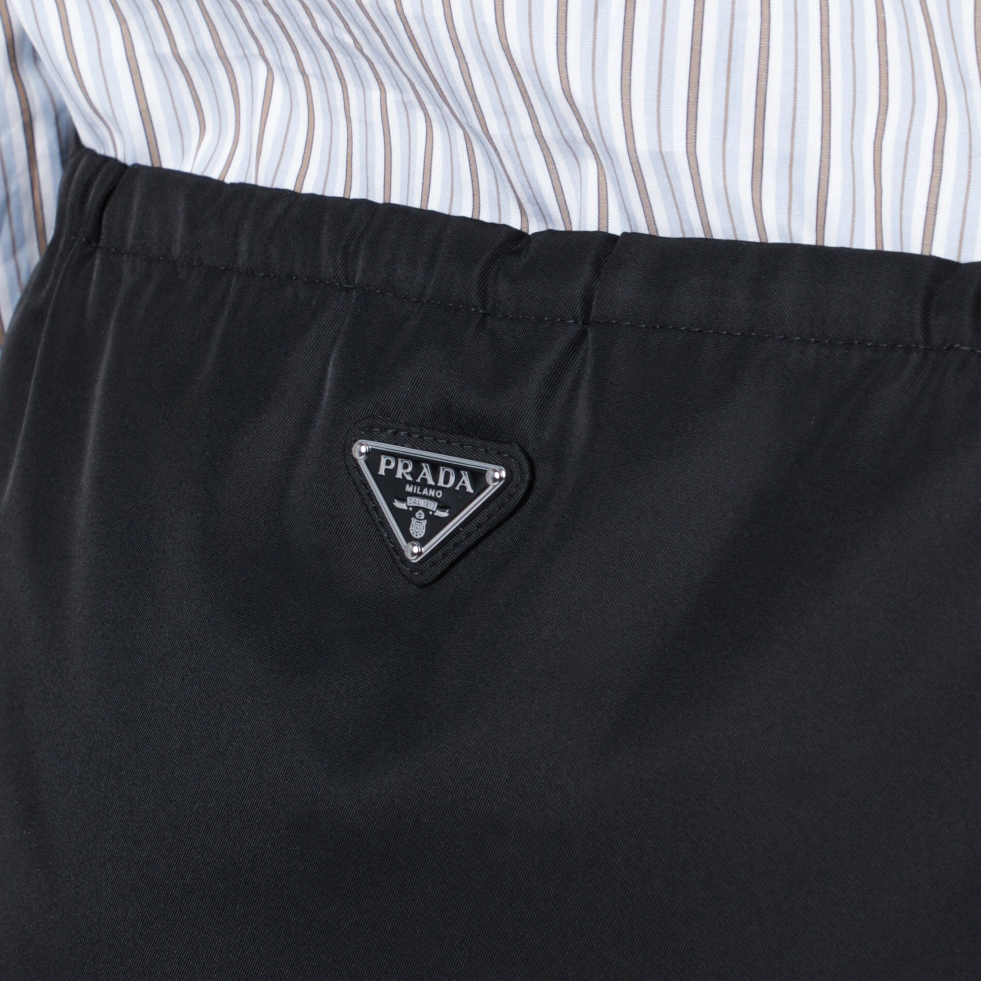 Gonna tubino nera in Re-Nylon