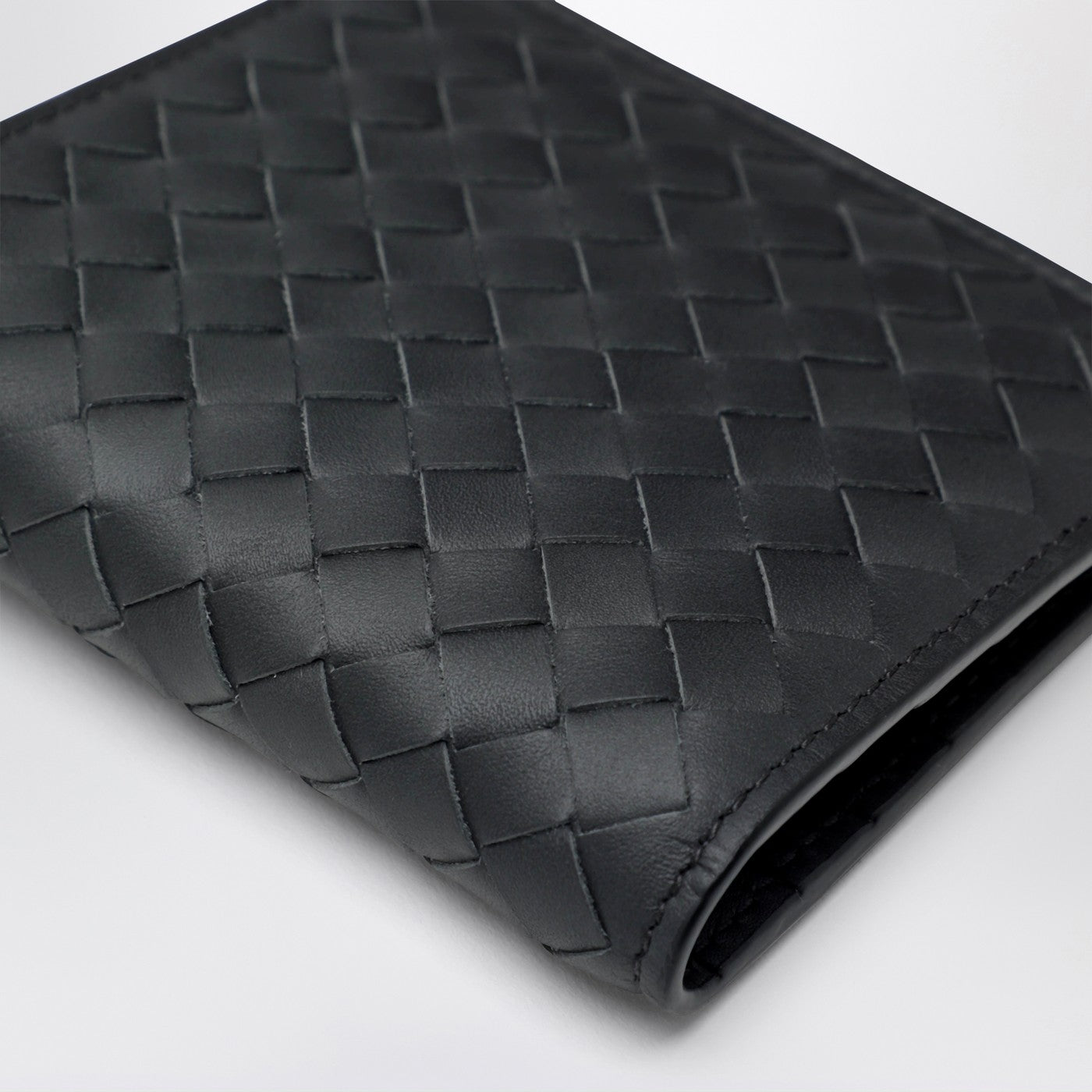 Dunkelgraue Intrecciato Bi-Fold-Geldbörse