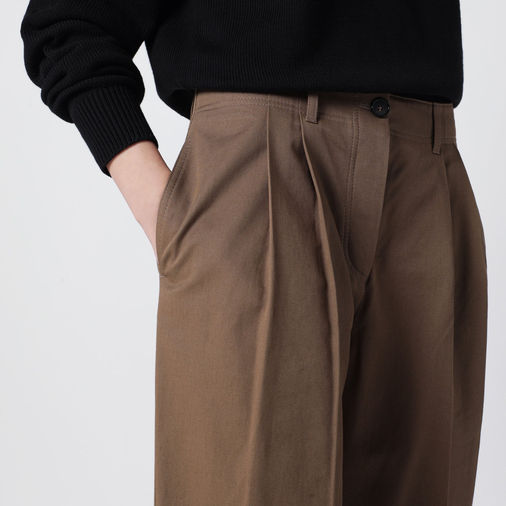 Haselnussfarbene Baumwollhose