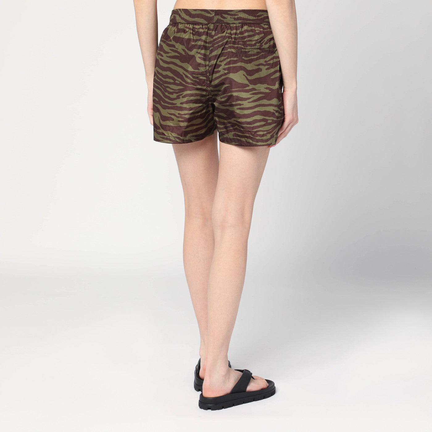 Zebra Shorts in khaki/brown nylon