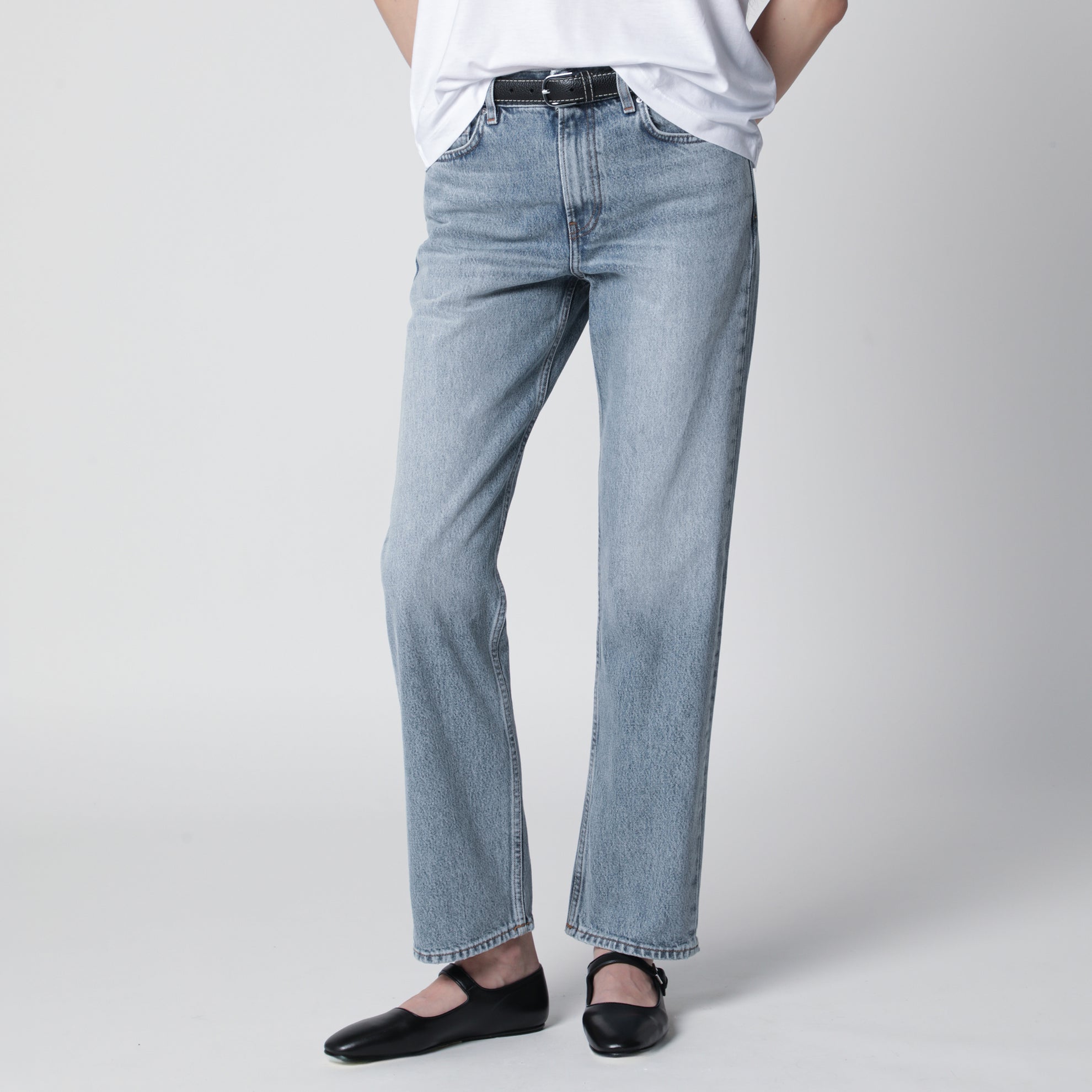 Jeans effetto slavato in denim organico