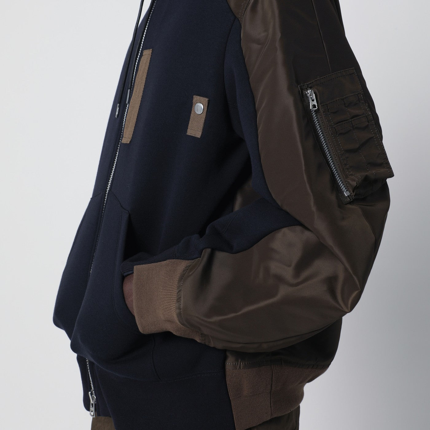 Sweat à capuche bleu marine/kaki en coton mélangé