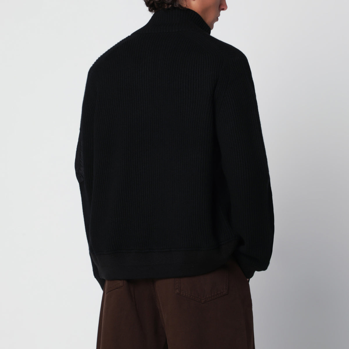 Cardigan nero in lana Fisherman