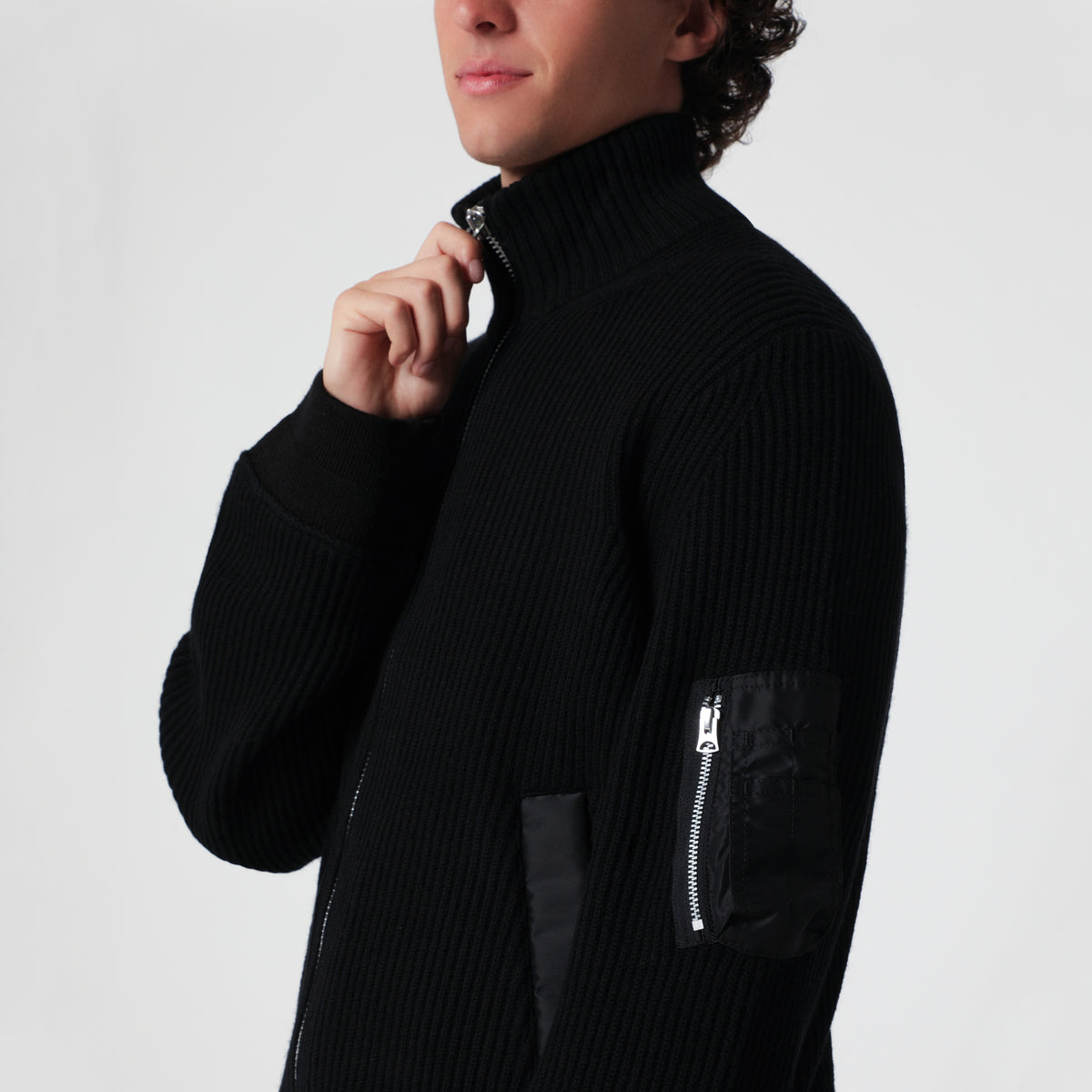 Cardigan nero in lana Fisherman
