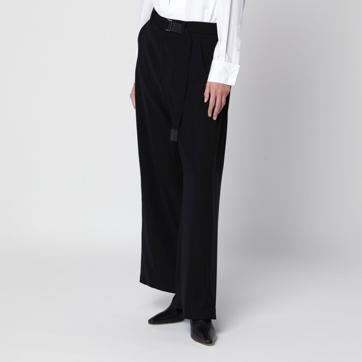 Pantalon large noir avec ceinture