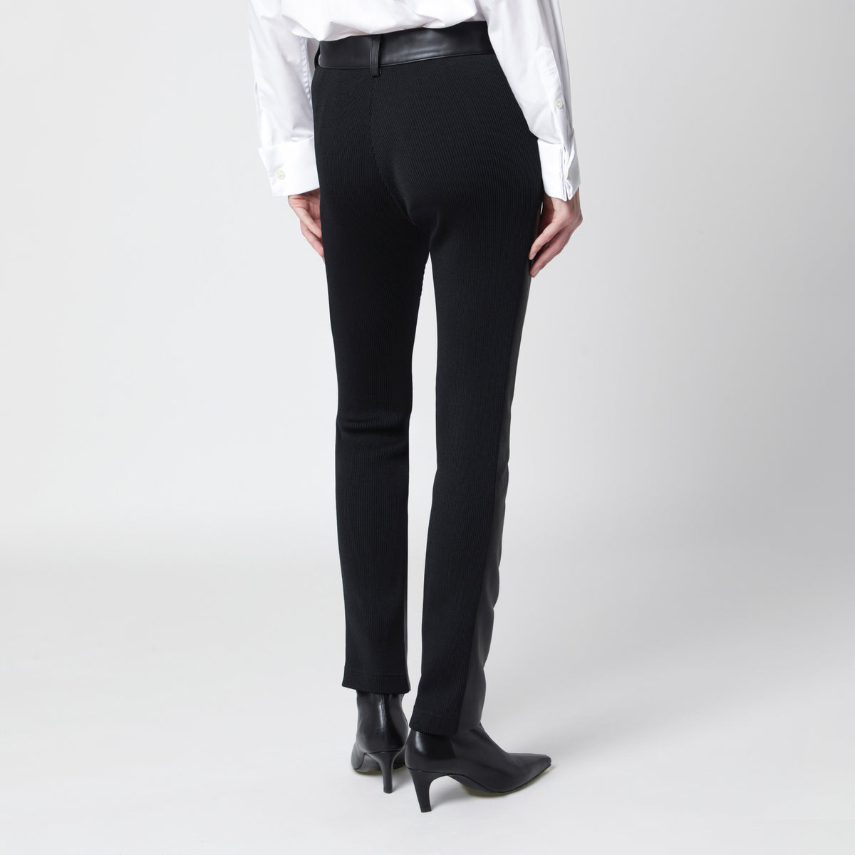 Pantalon slim noir en similicuir