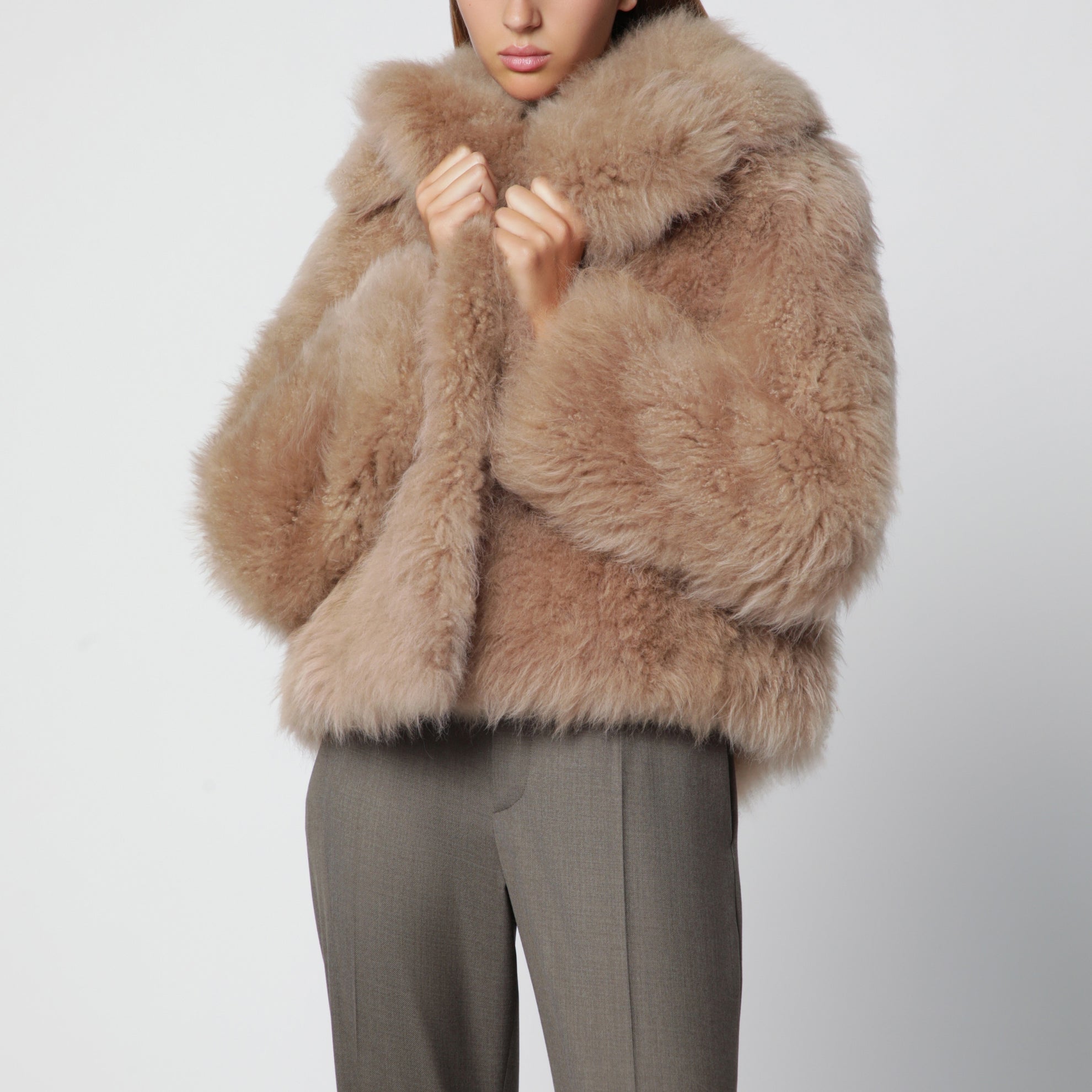 Short caramel fur jacket