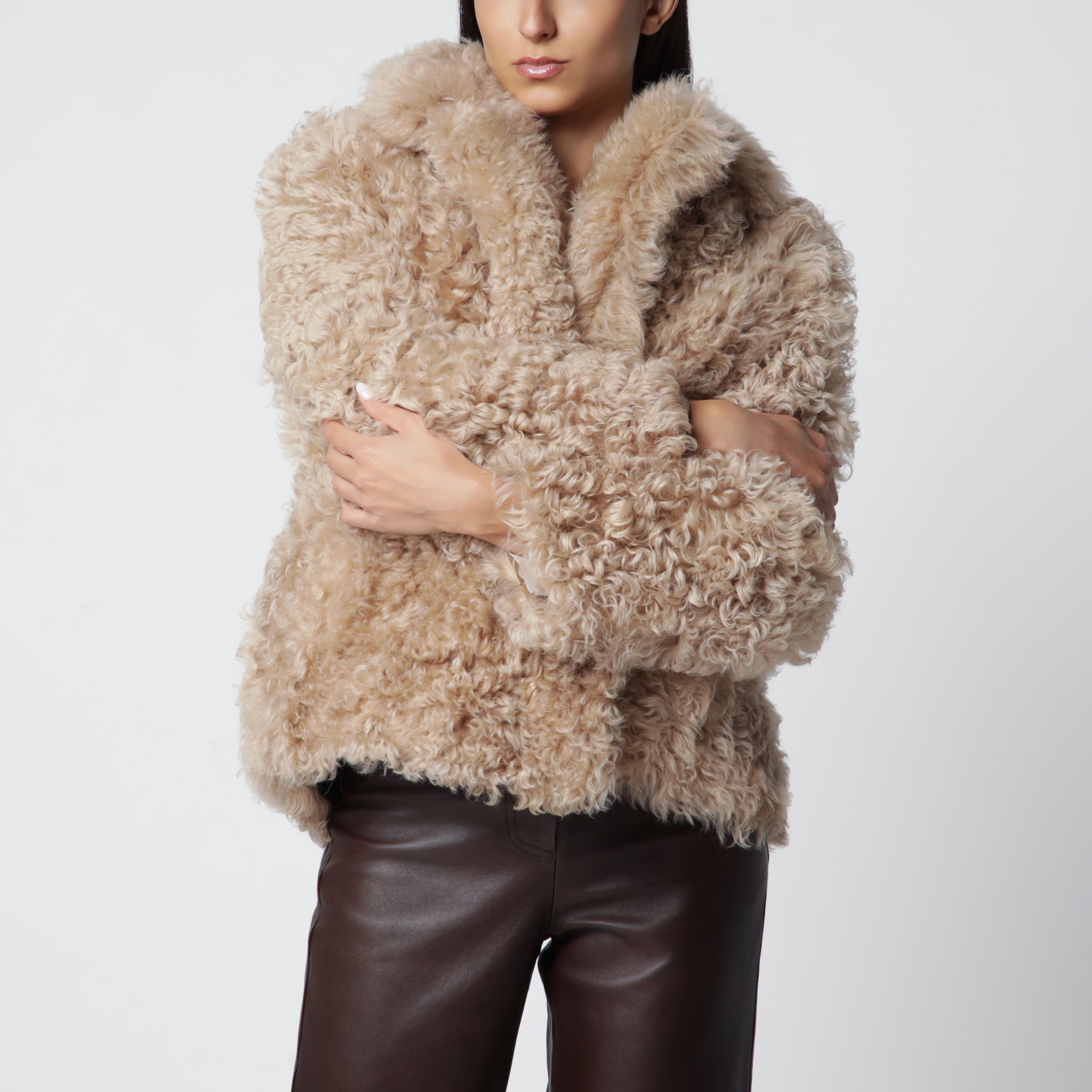 Short hazelnut fur jacket