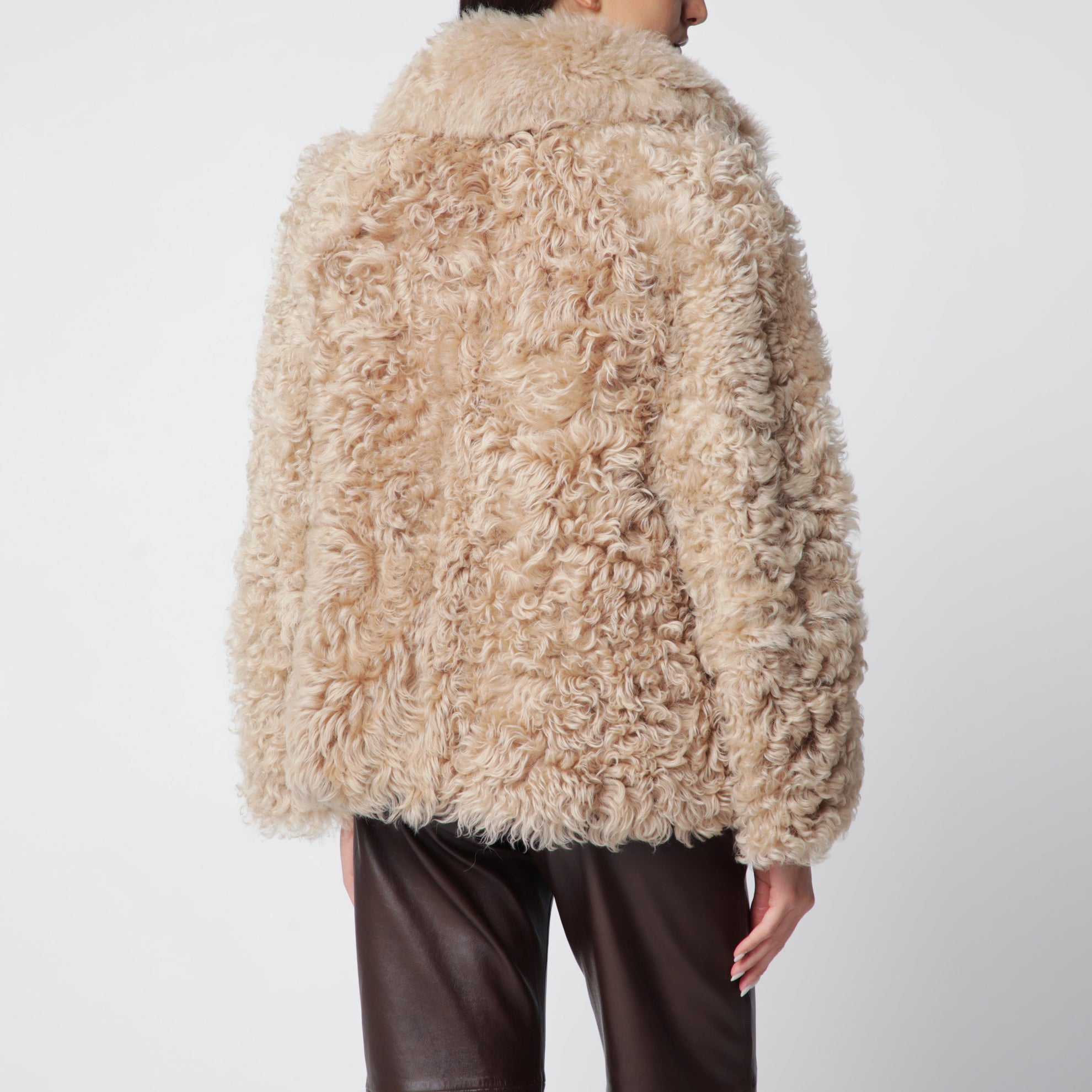 Short hazelnut fur jacket
