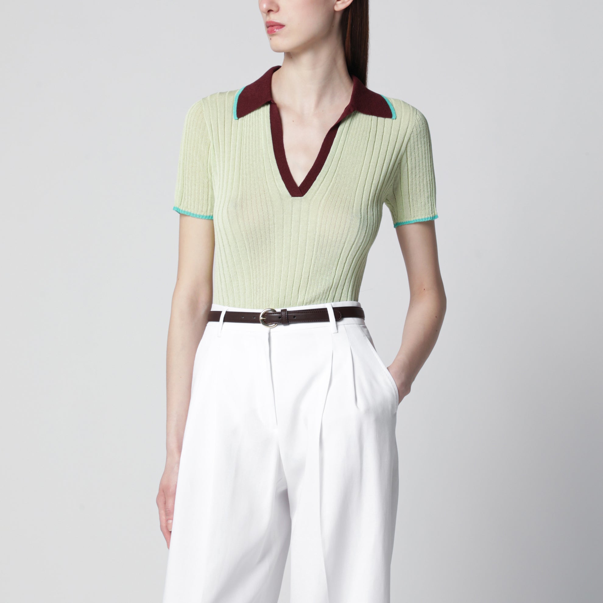 Ripp-Poloshirt mit Kontrastdetails aus Viskosemix