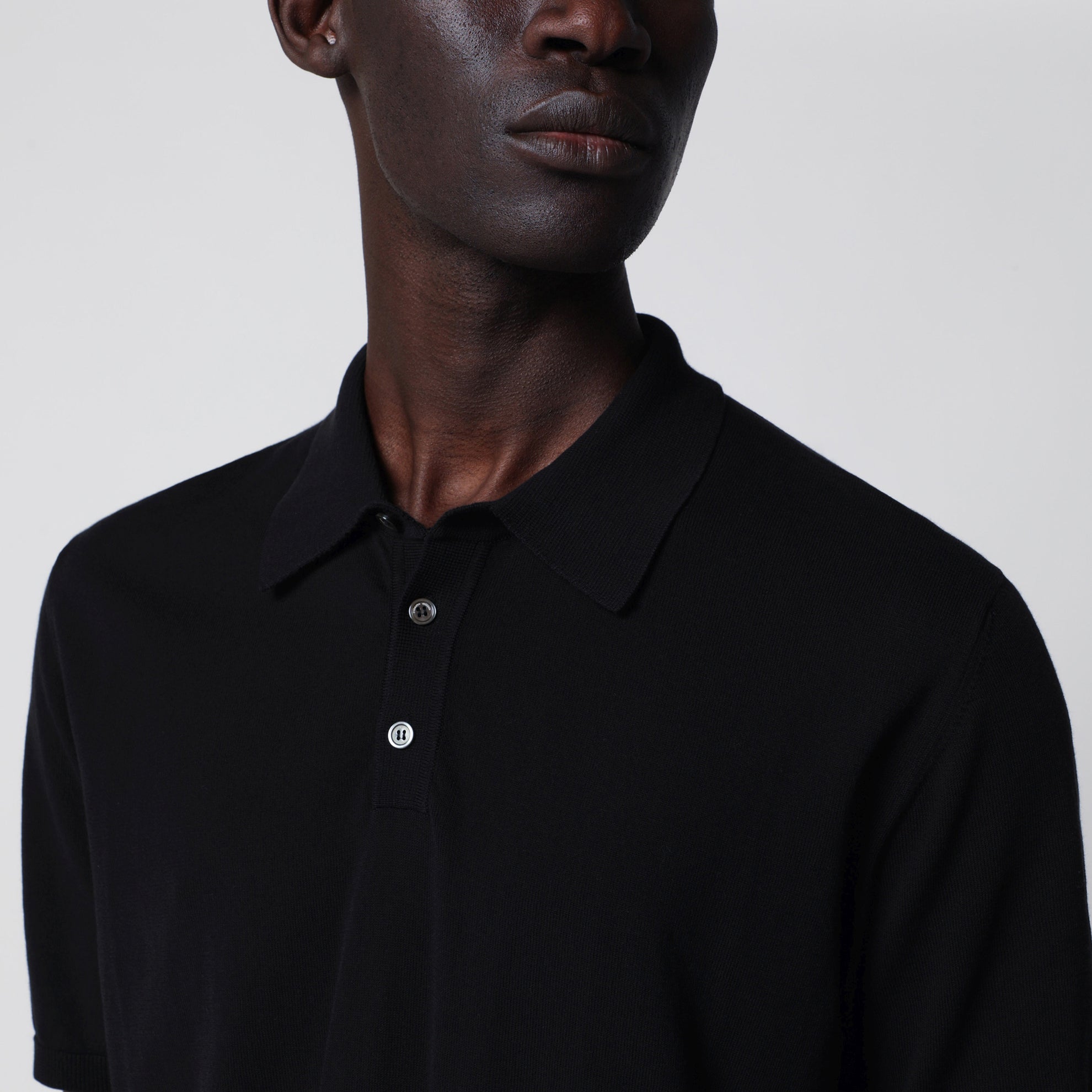 Polo regular in cotone nera