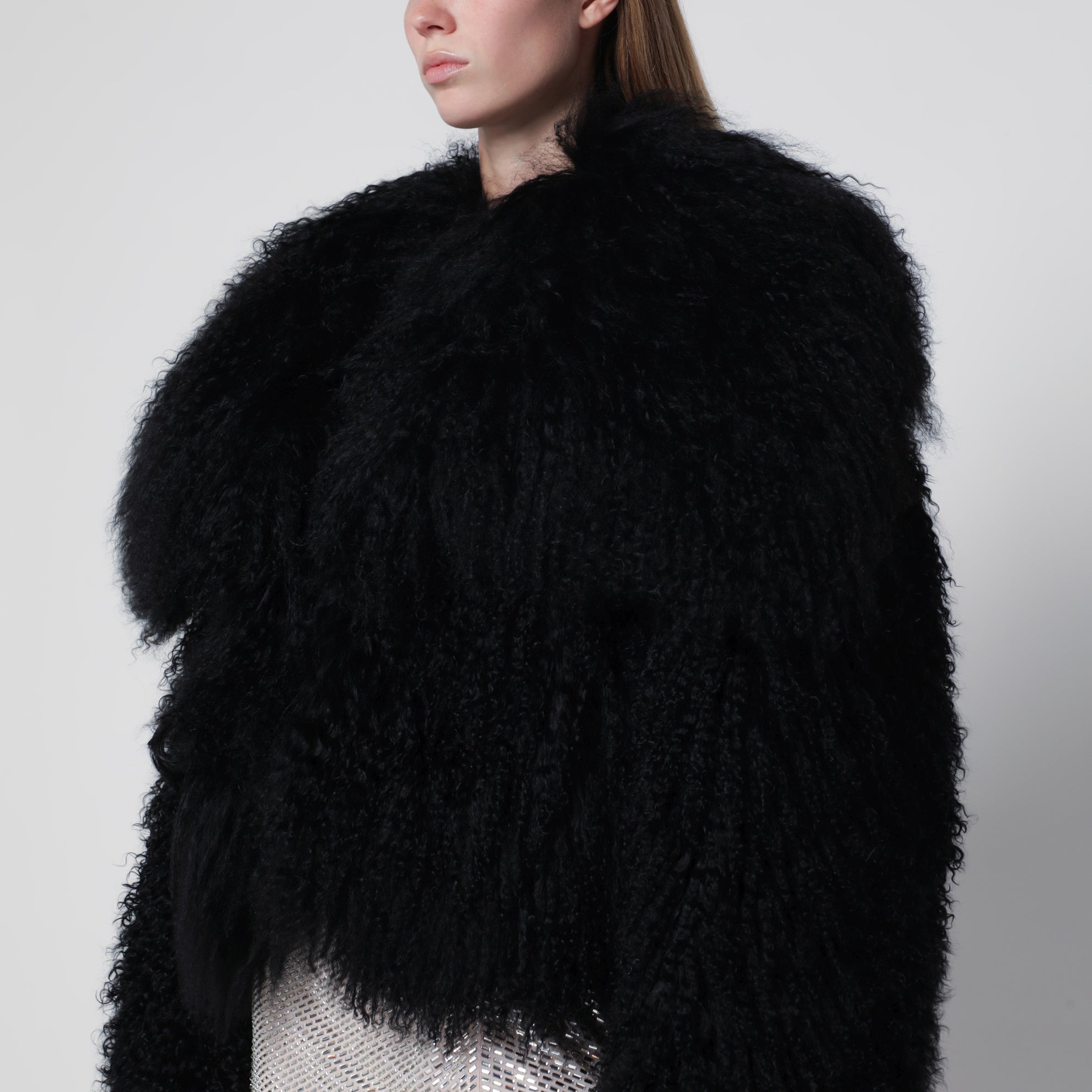 Cropped Bomberjacke aus schwarzem Curly-Shearling-Lammfell