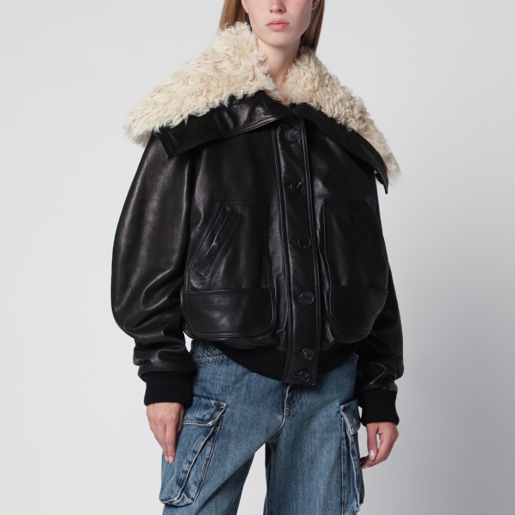Bomber in pelle nero con collo in shearling