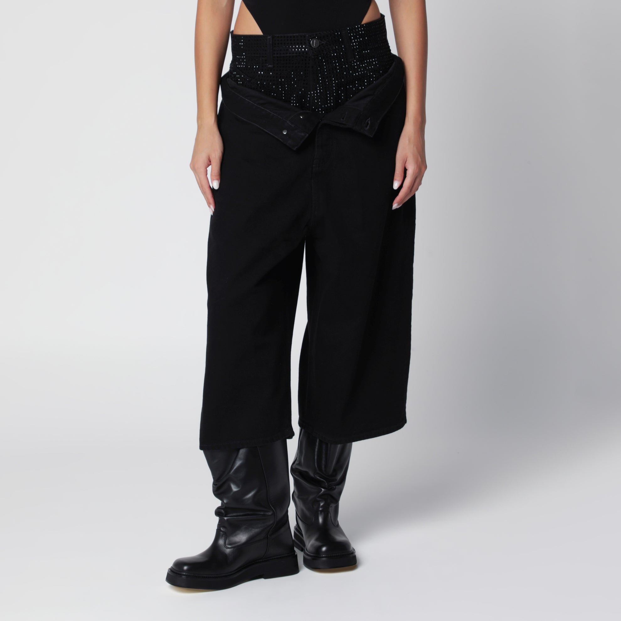 Jean large en denim noir avec cristaux