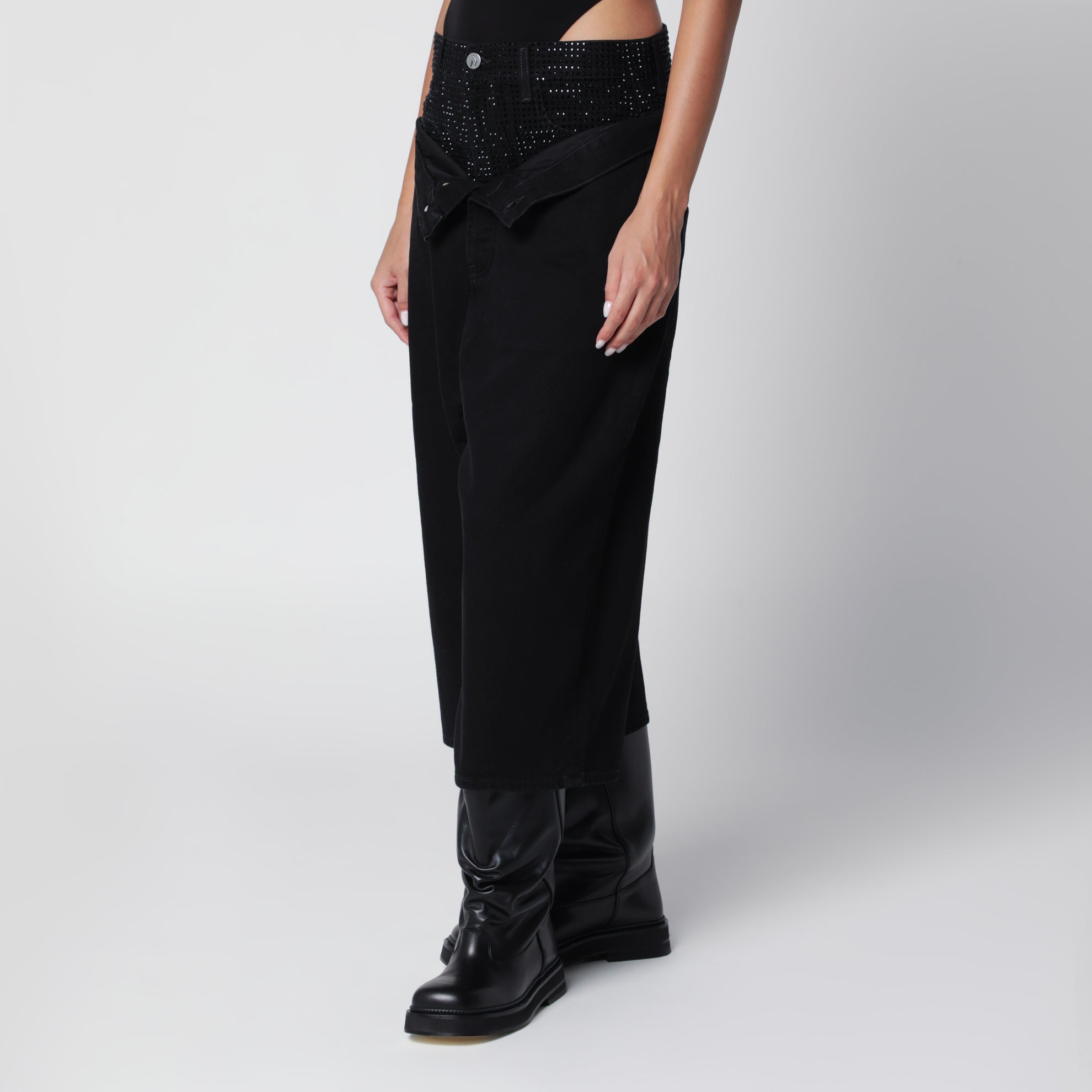 Jean large en denim noir avec cristaux