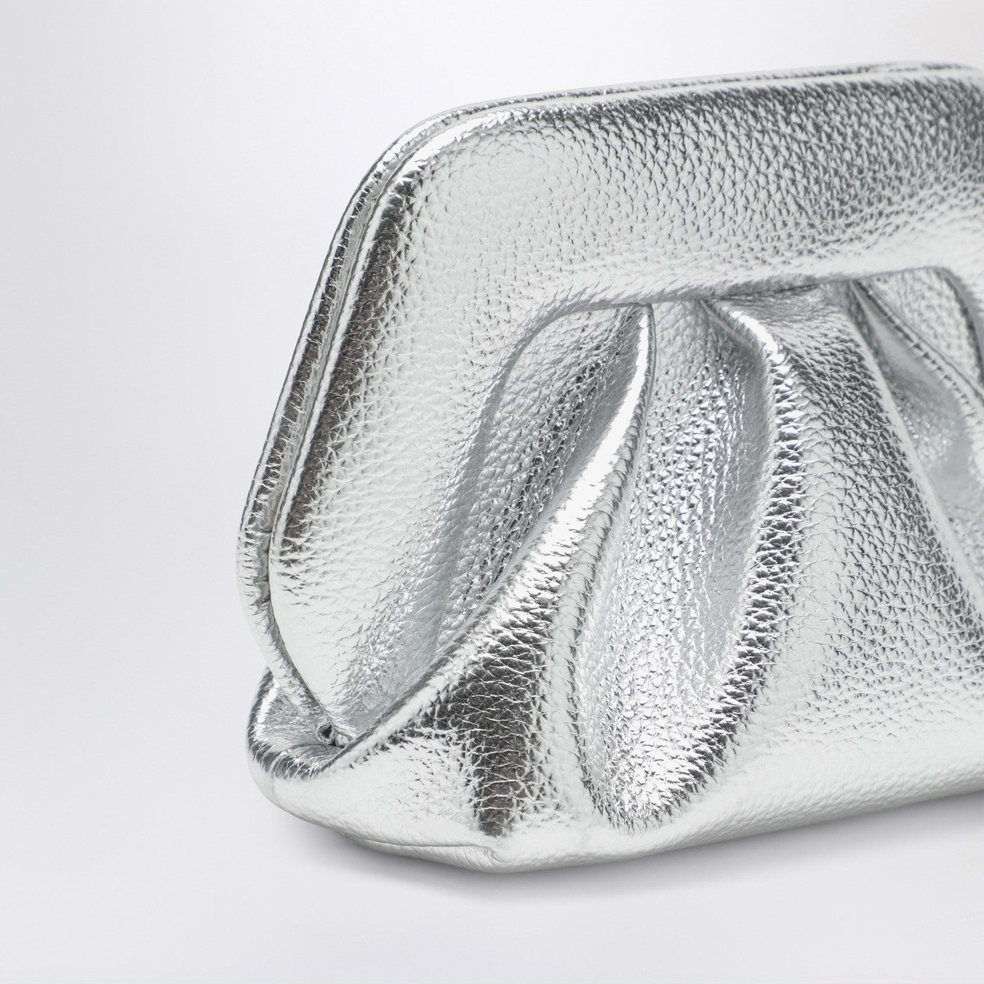 Tia Clutch in Silber