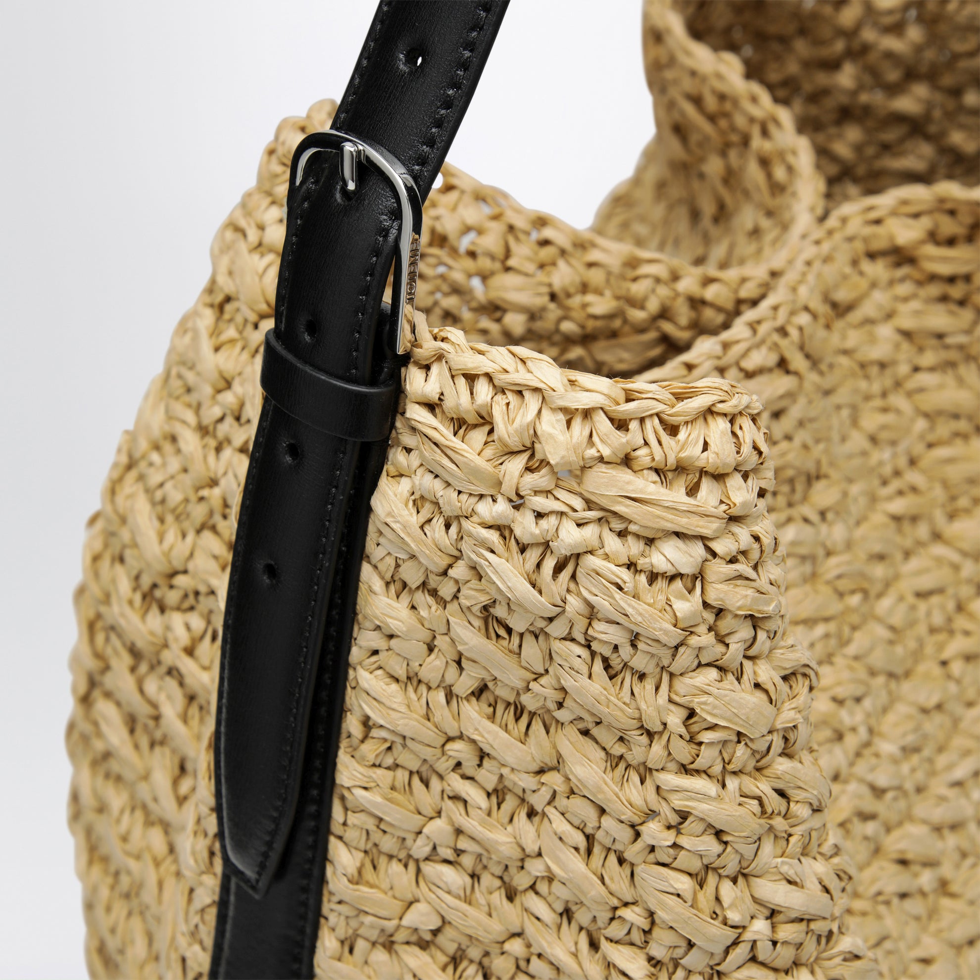 Borsa tote con dettagli a cintura in rafia naturale