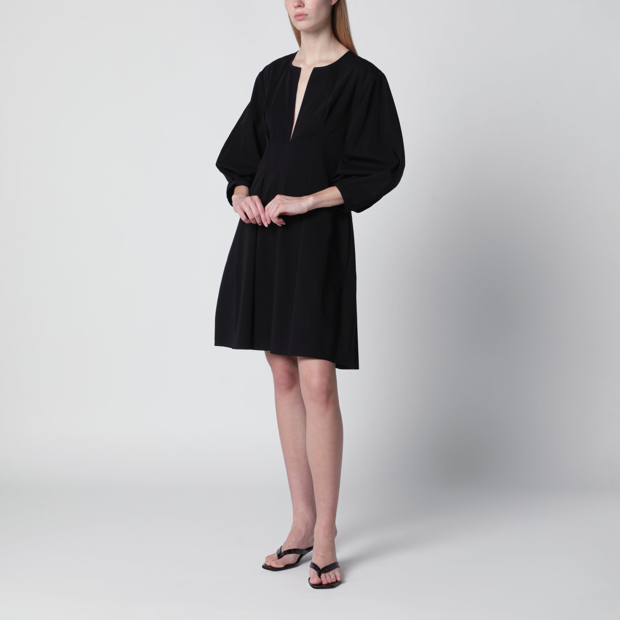 Robe en coton bio noire à manches ballon