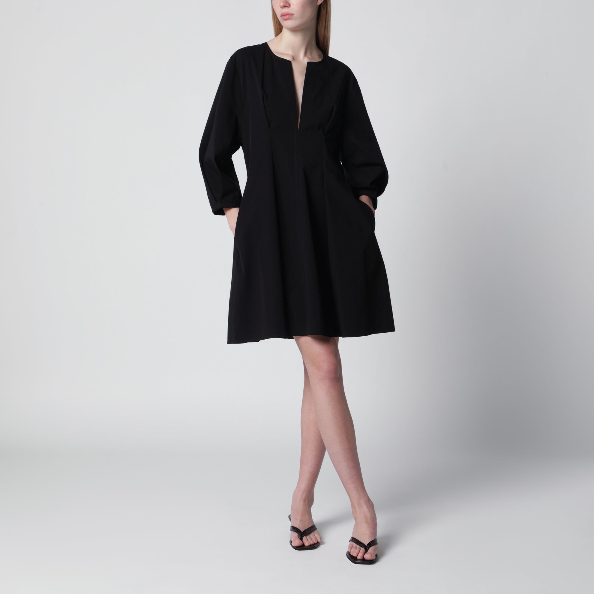 Robe en coton bio noire à manches ballon