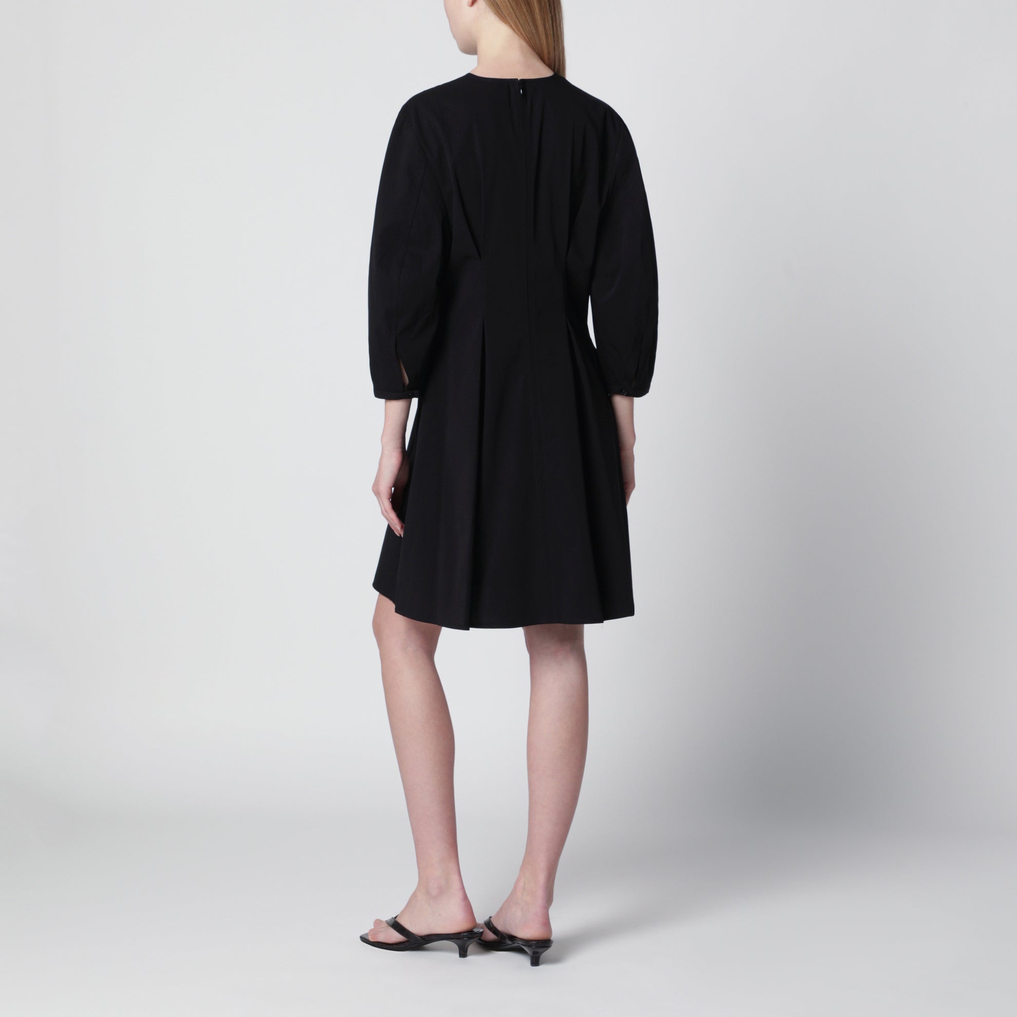 Robe en coton bio noire à manches ballon