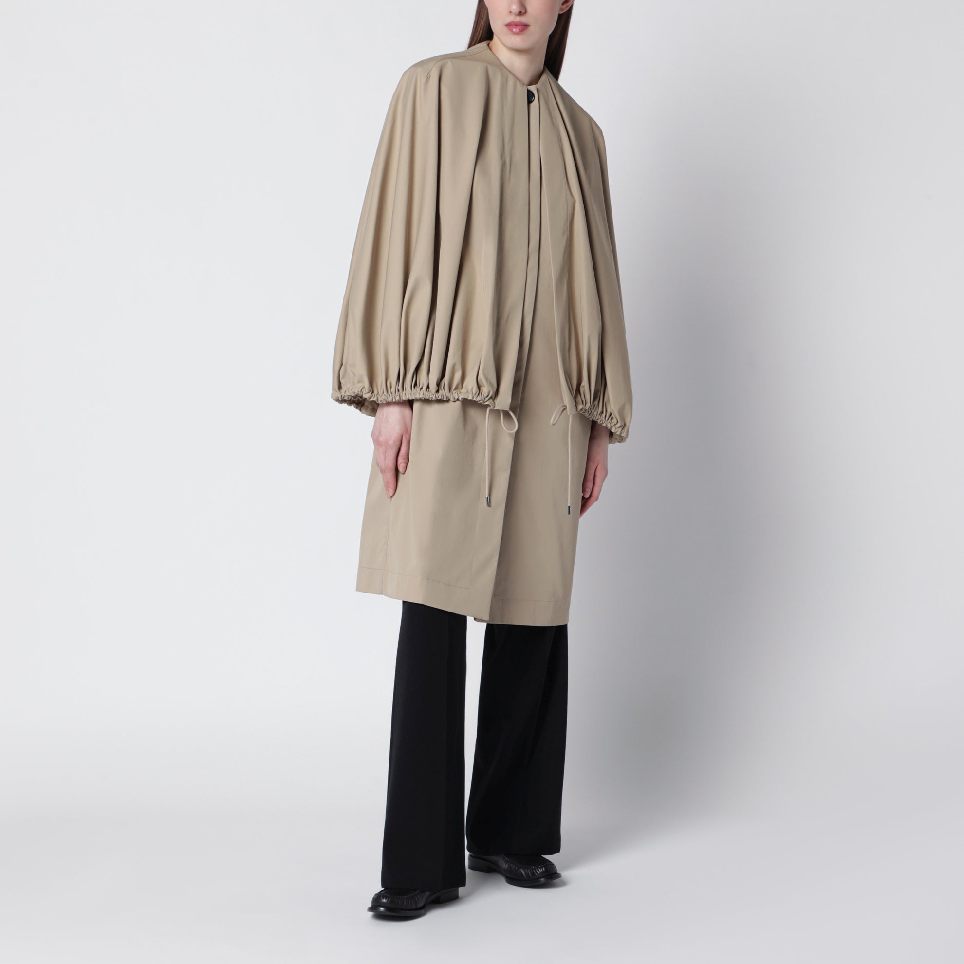 Cappotto a mantella beige in cotone