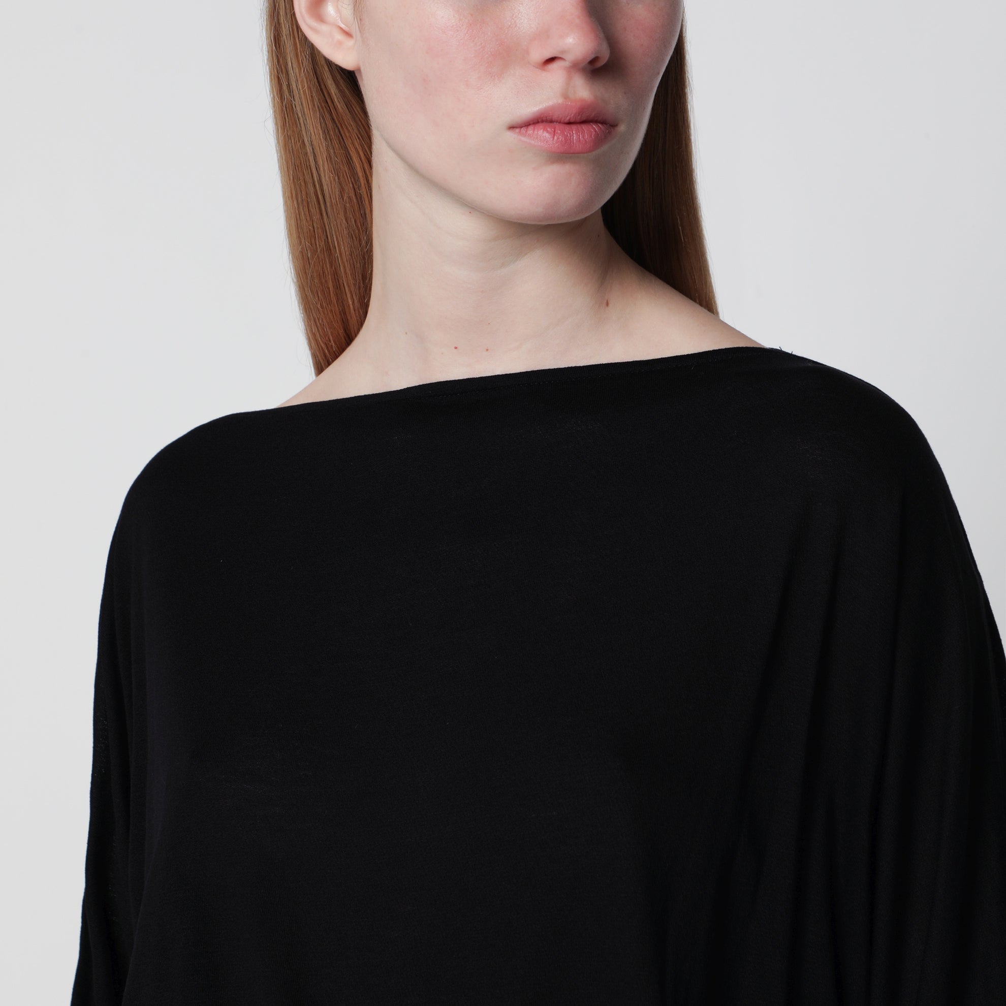 Maglia nera in jersey di viscosa