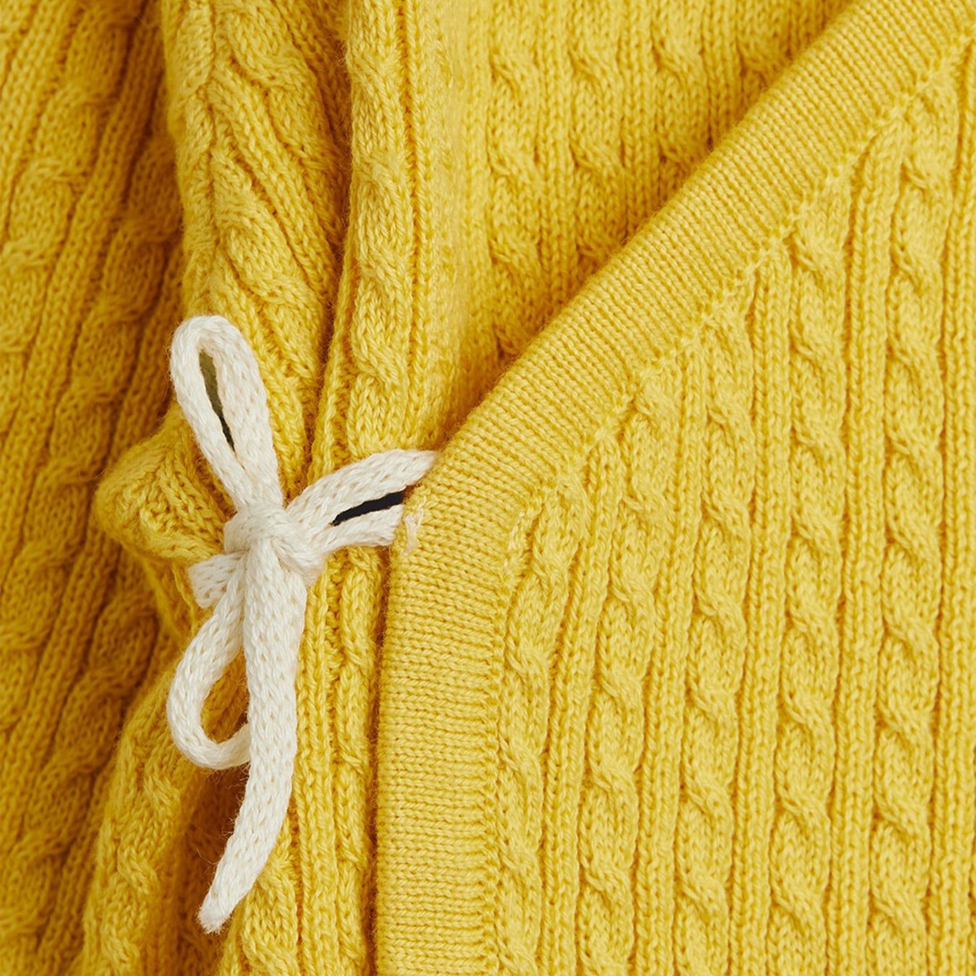 Yellow cable-knit set