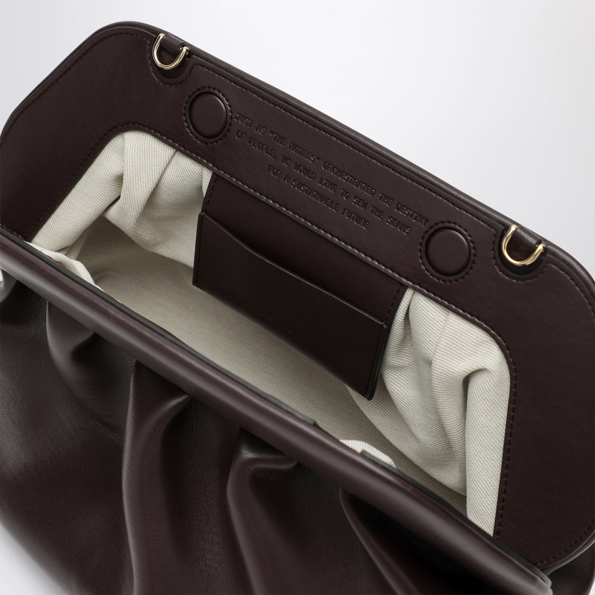 Bios Clutch-Tasche aus pflaumenfarbenem Leder