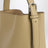 Kleine beige Belted Tote Bag aus Leder