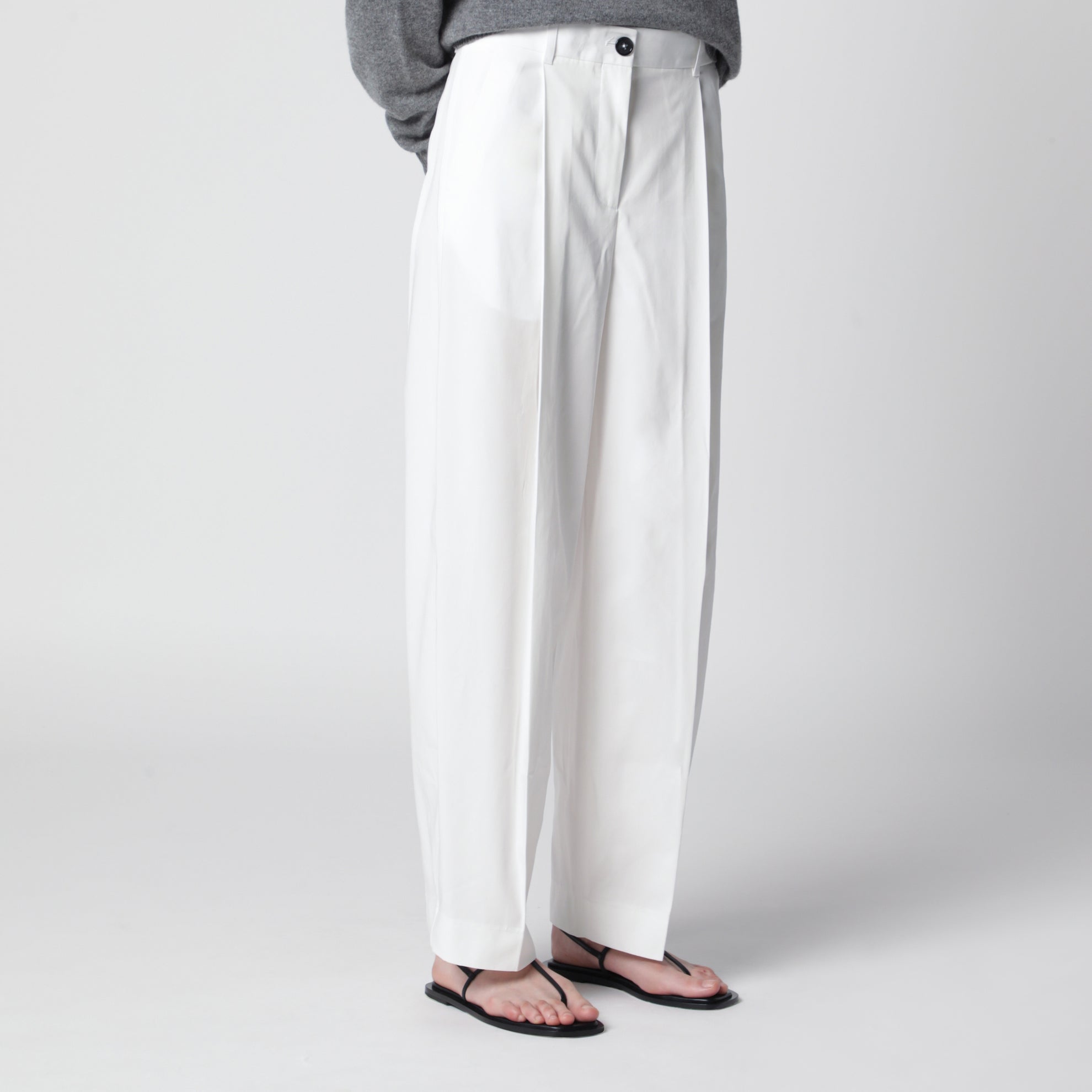 Pantalon en coton bio à pli simple blanc