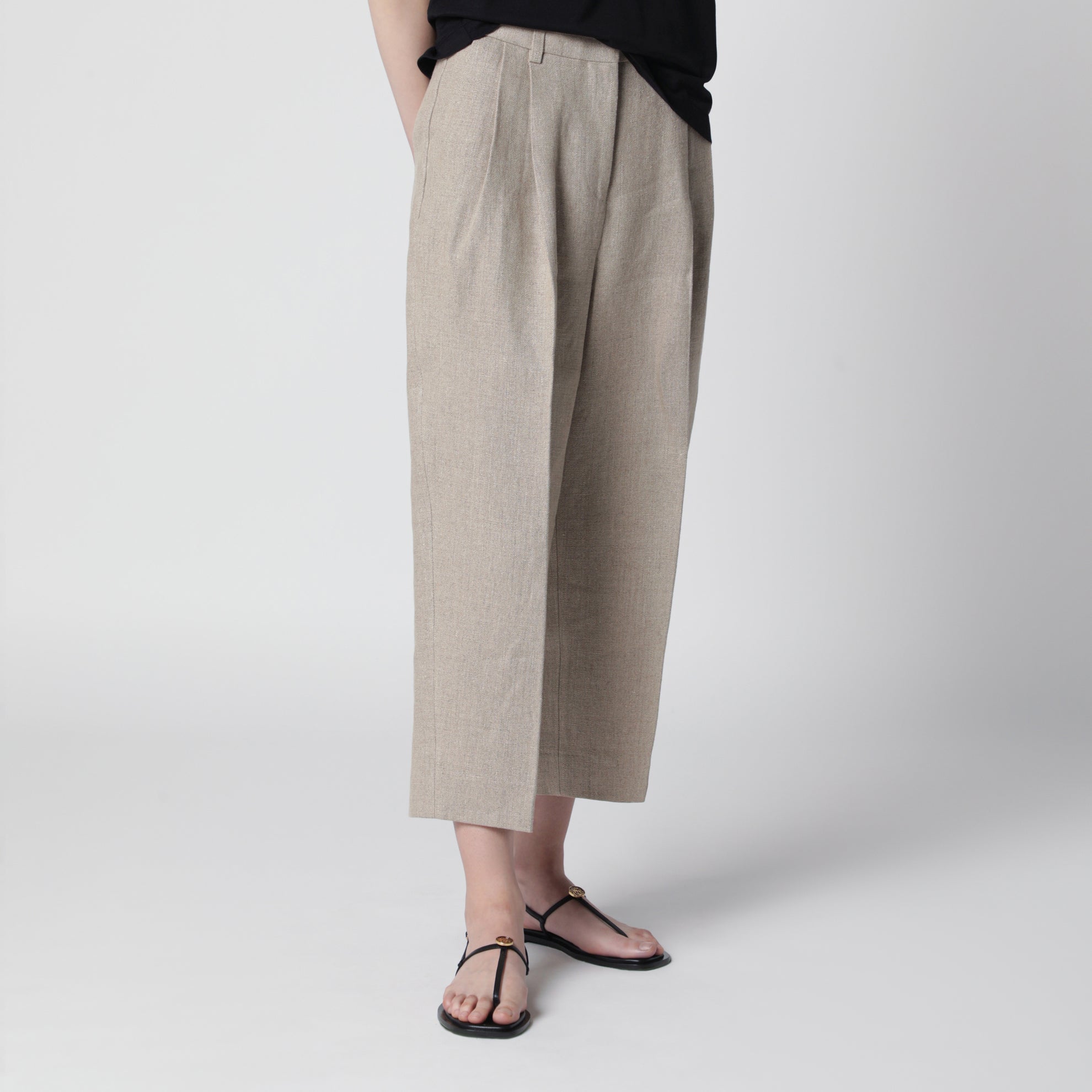 Beige high-waisted linen shorts