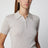 Polo a coste in cashmere e seta greige