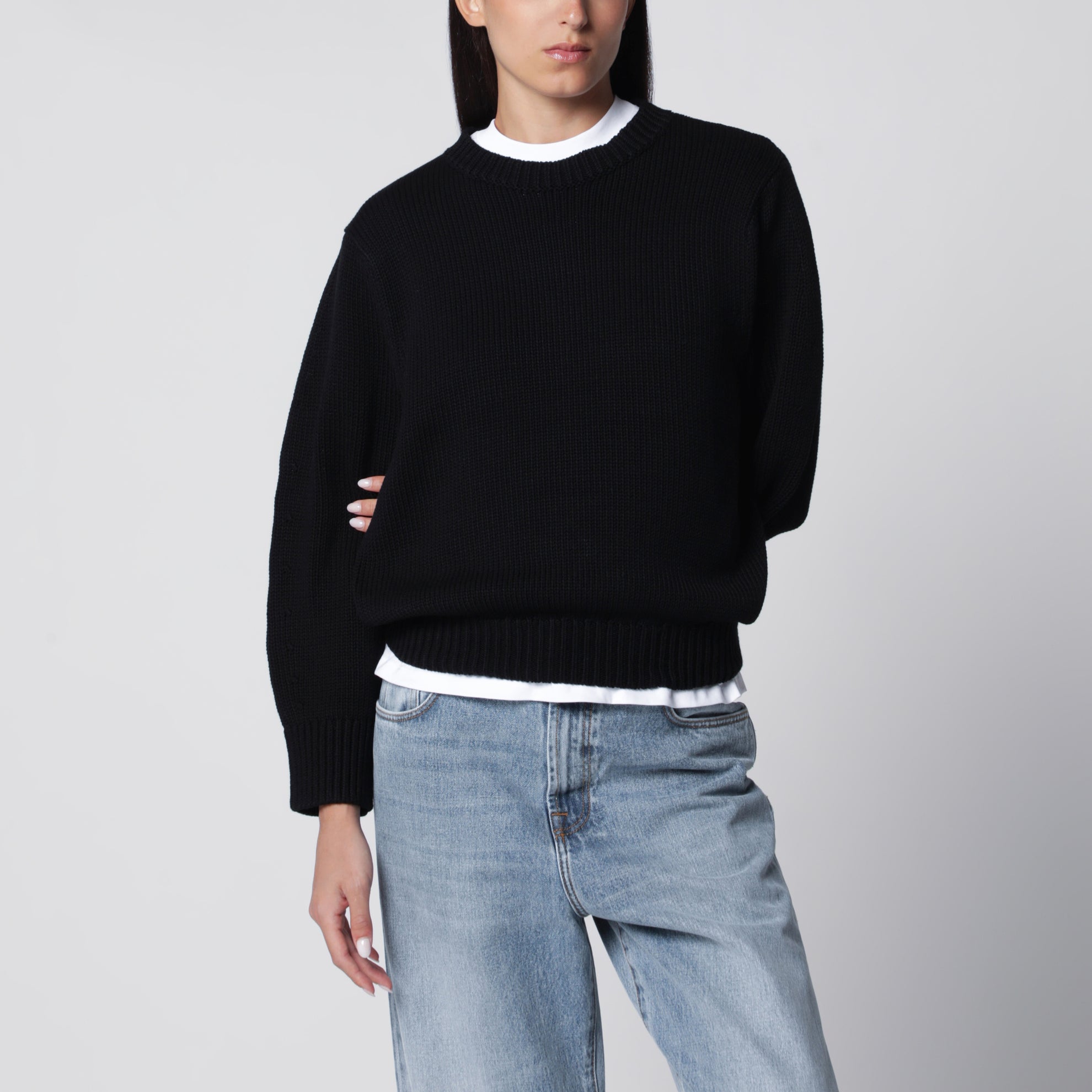 Oversize-Pullover mit Rundhalsausschnitt aus schwarzer Baumwolle