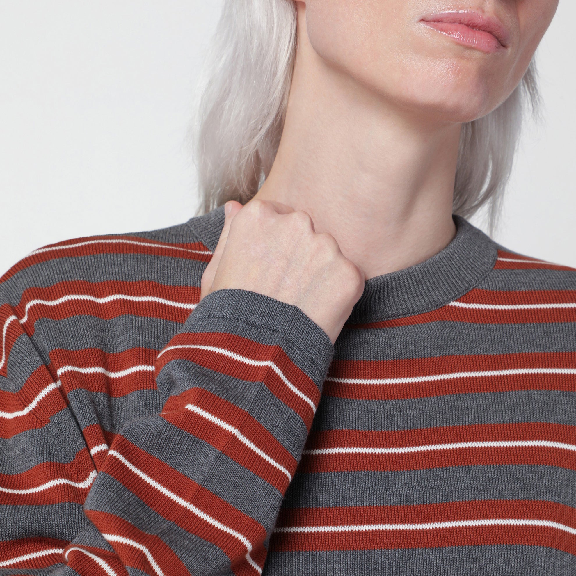 Maglia oversize a righe in cotone organico