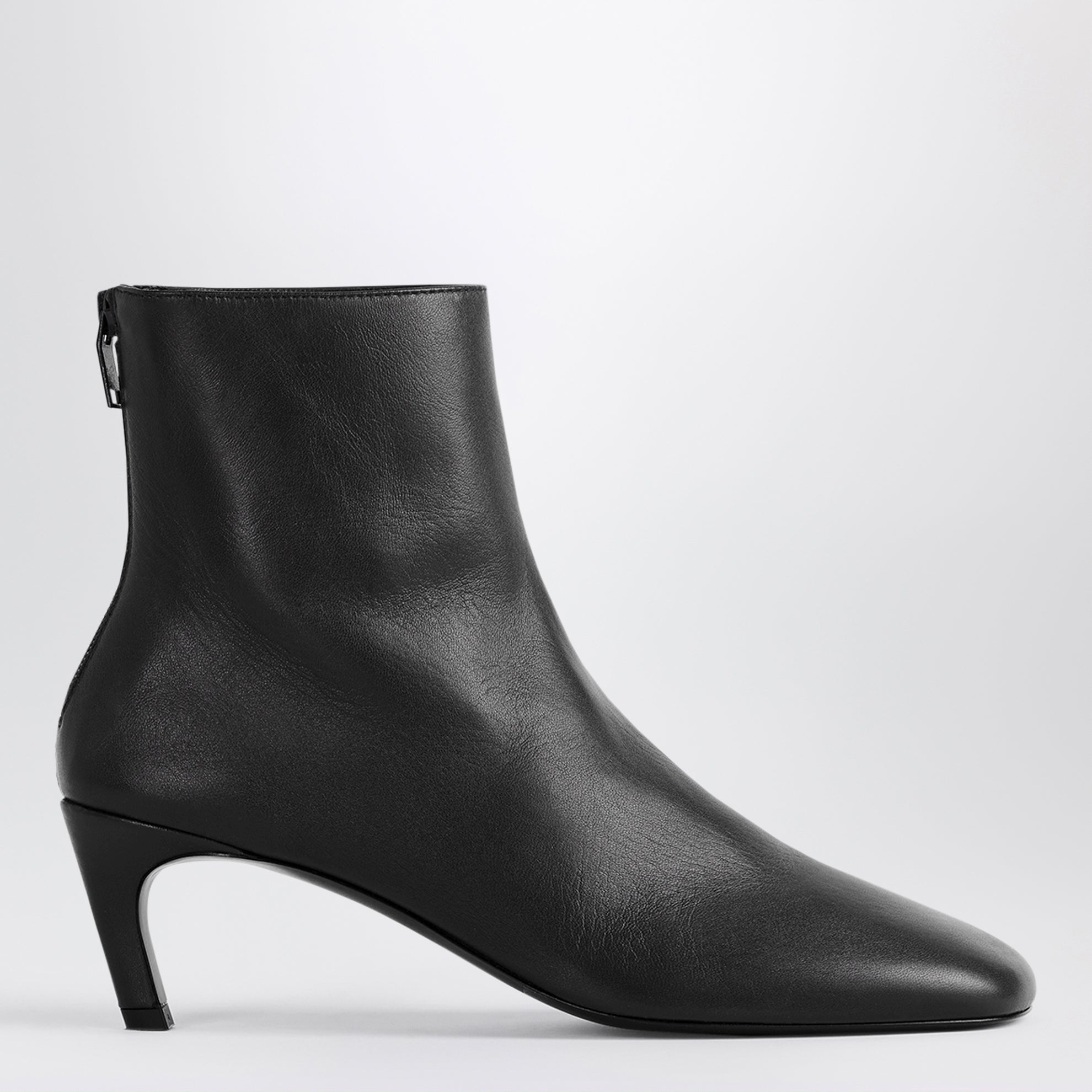 Black nappa boots with medium heel