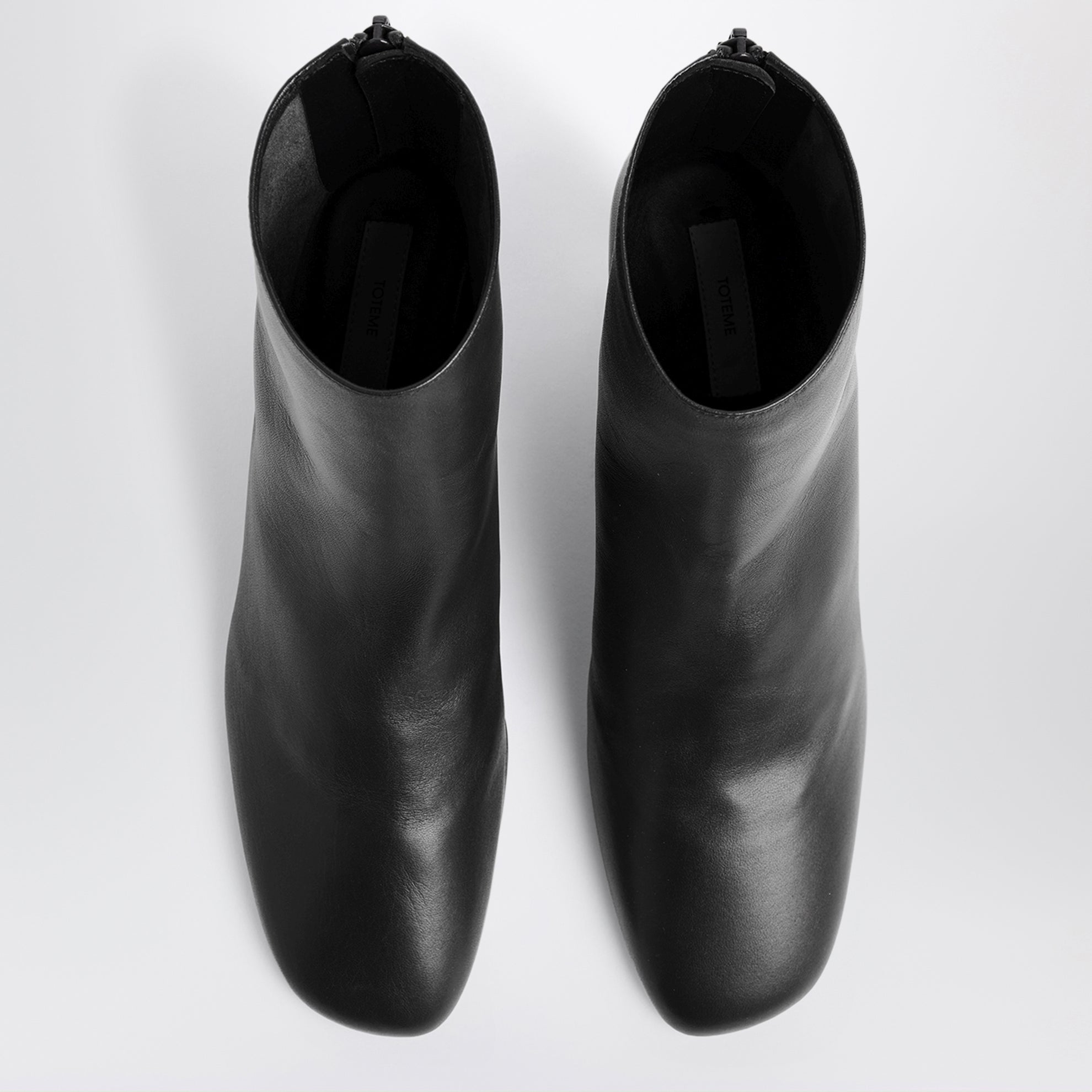Black nappa boots with medium heel