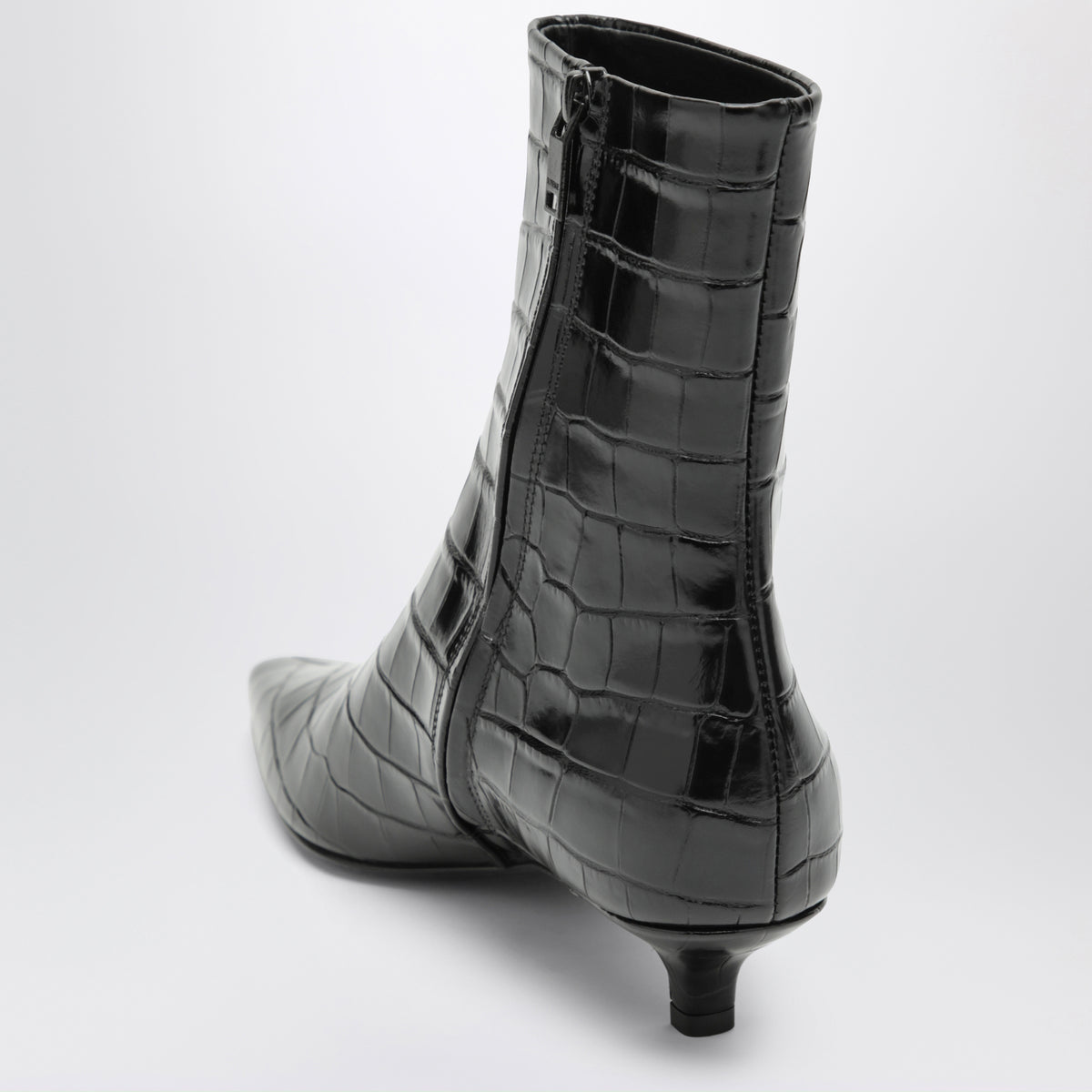 Bottines noires en cuir effet crocodile
