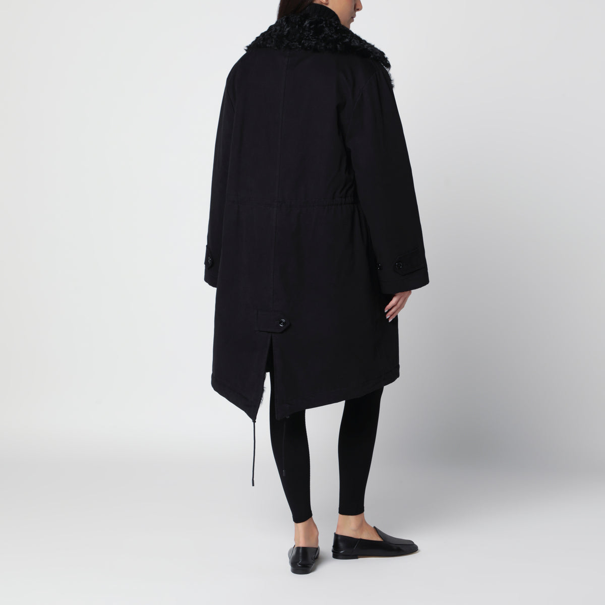 Parka lungo nero in cotone e shearling