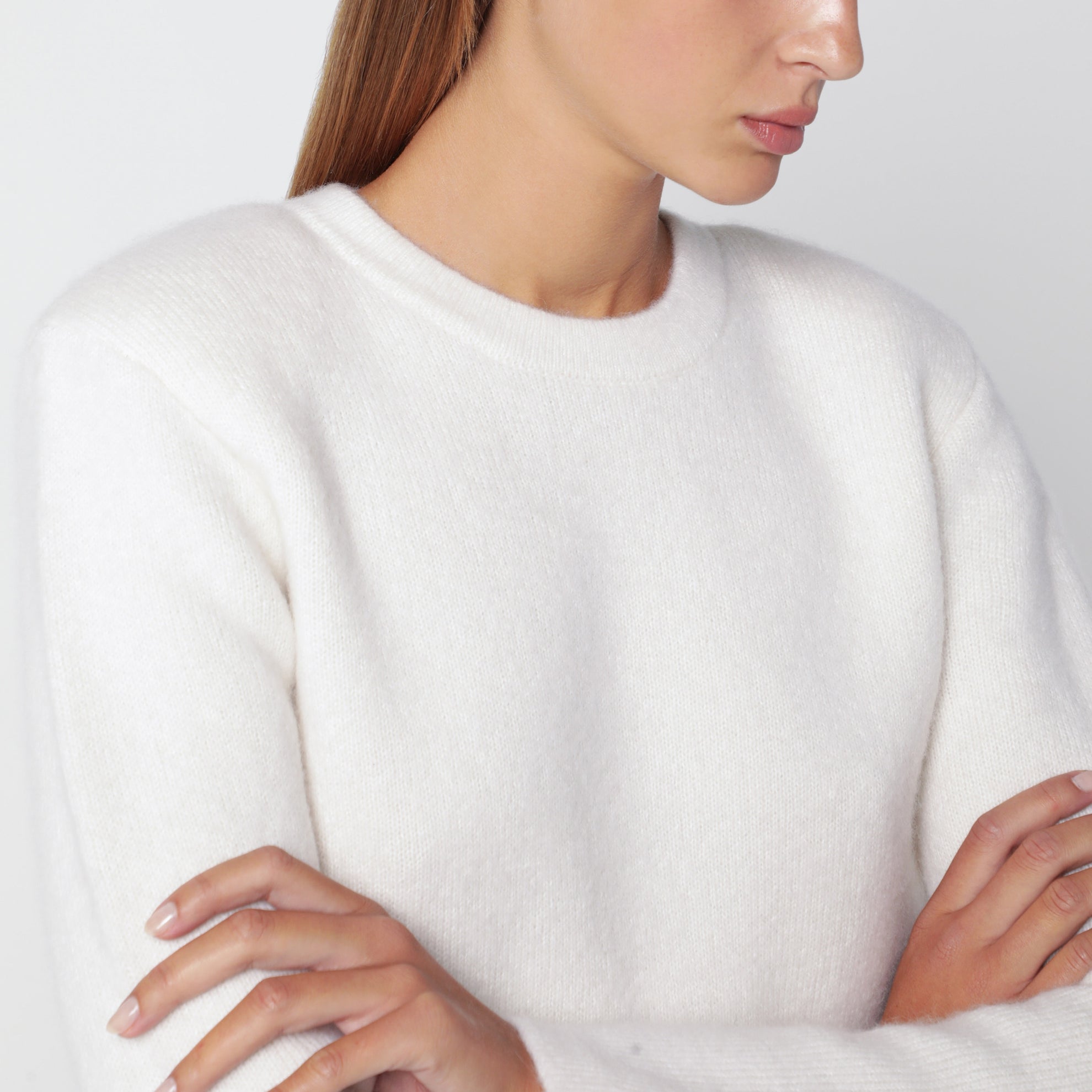 Ecru crew-neck sweater in silk and cashmere blend