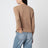 Kamelhaarfarbener Pullover mit Rundhalsausschnitt