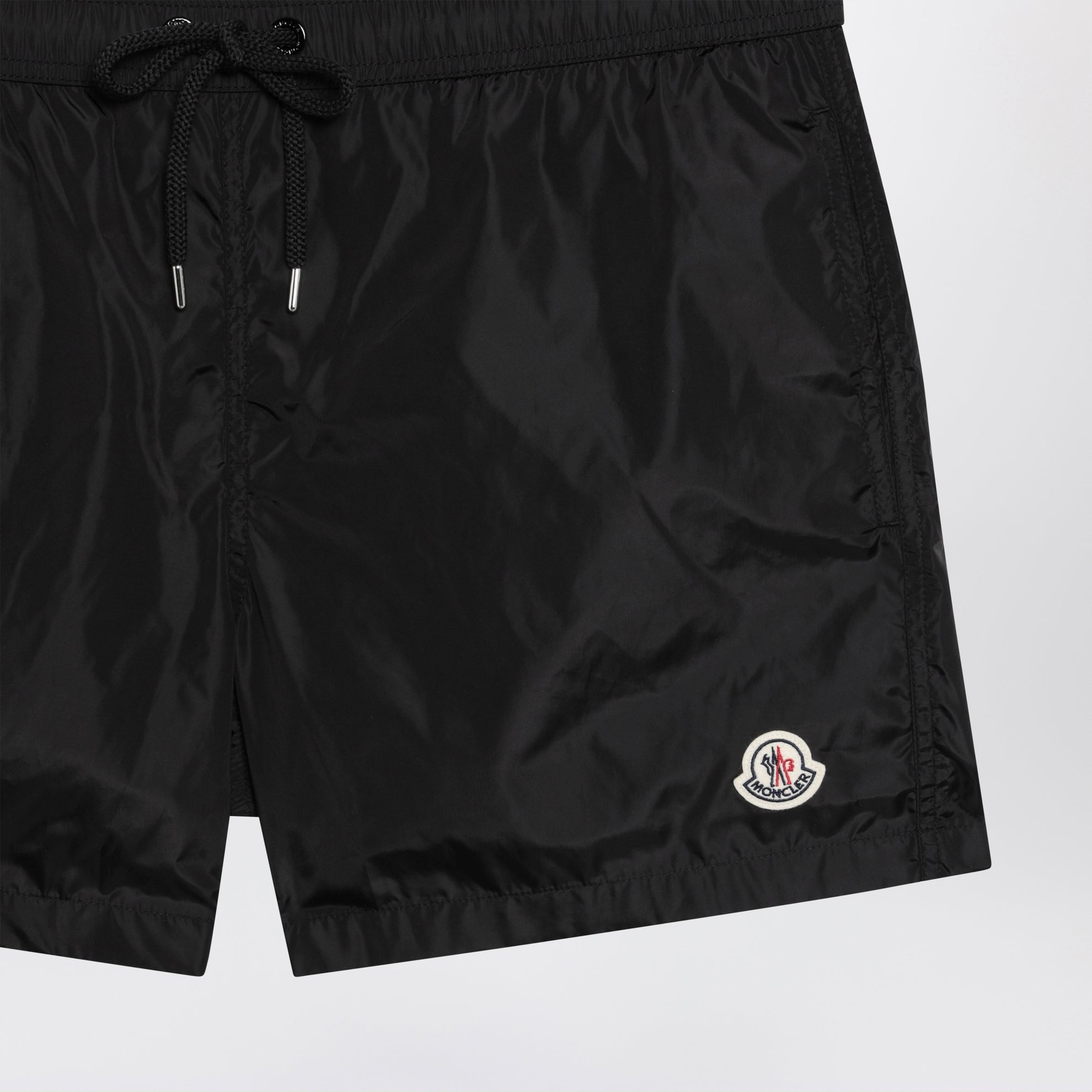 Costume da bagno nero con patch logo