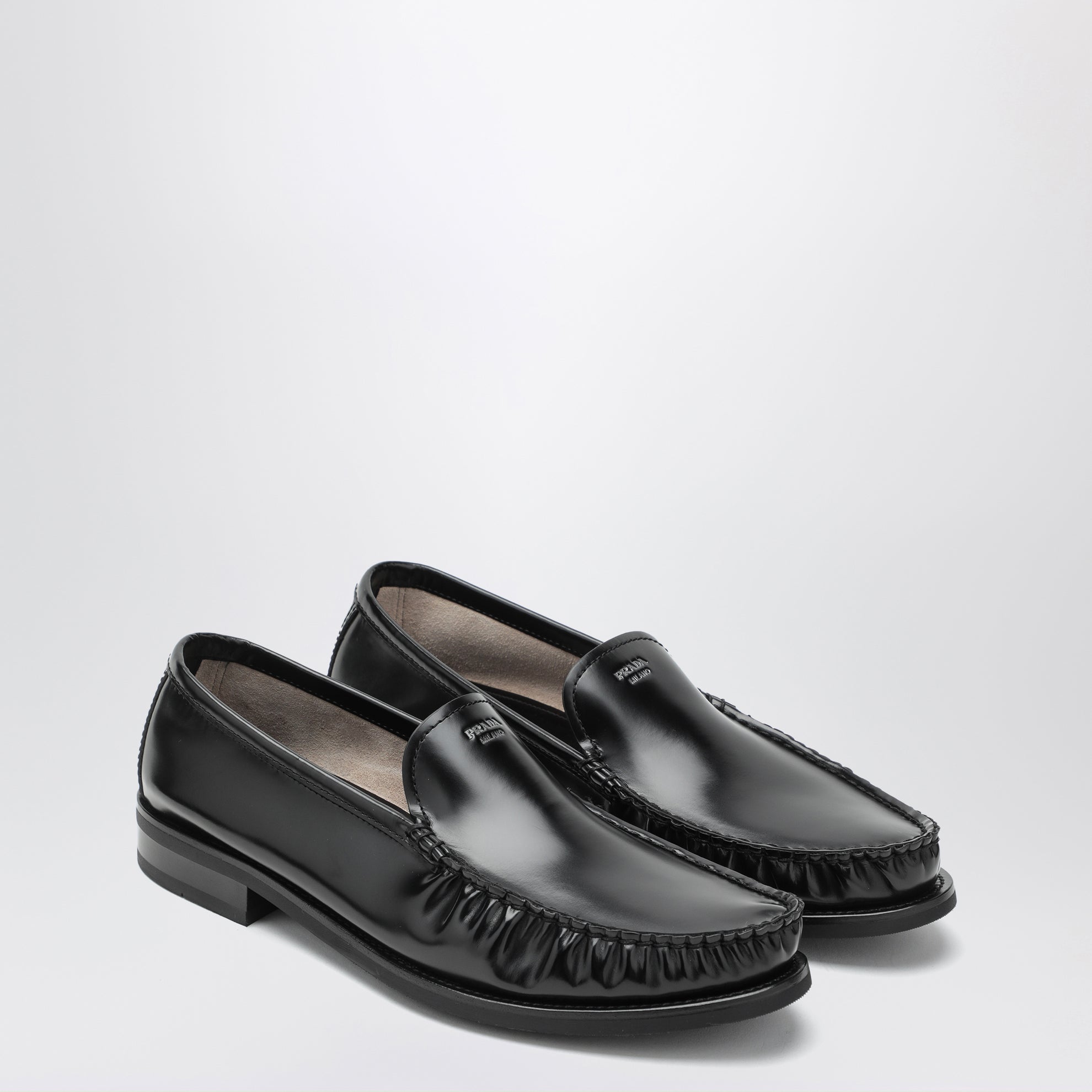 Mocassins noirs en cuir brossé