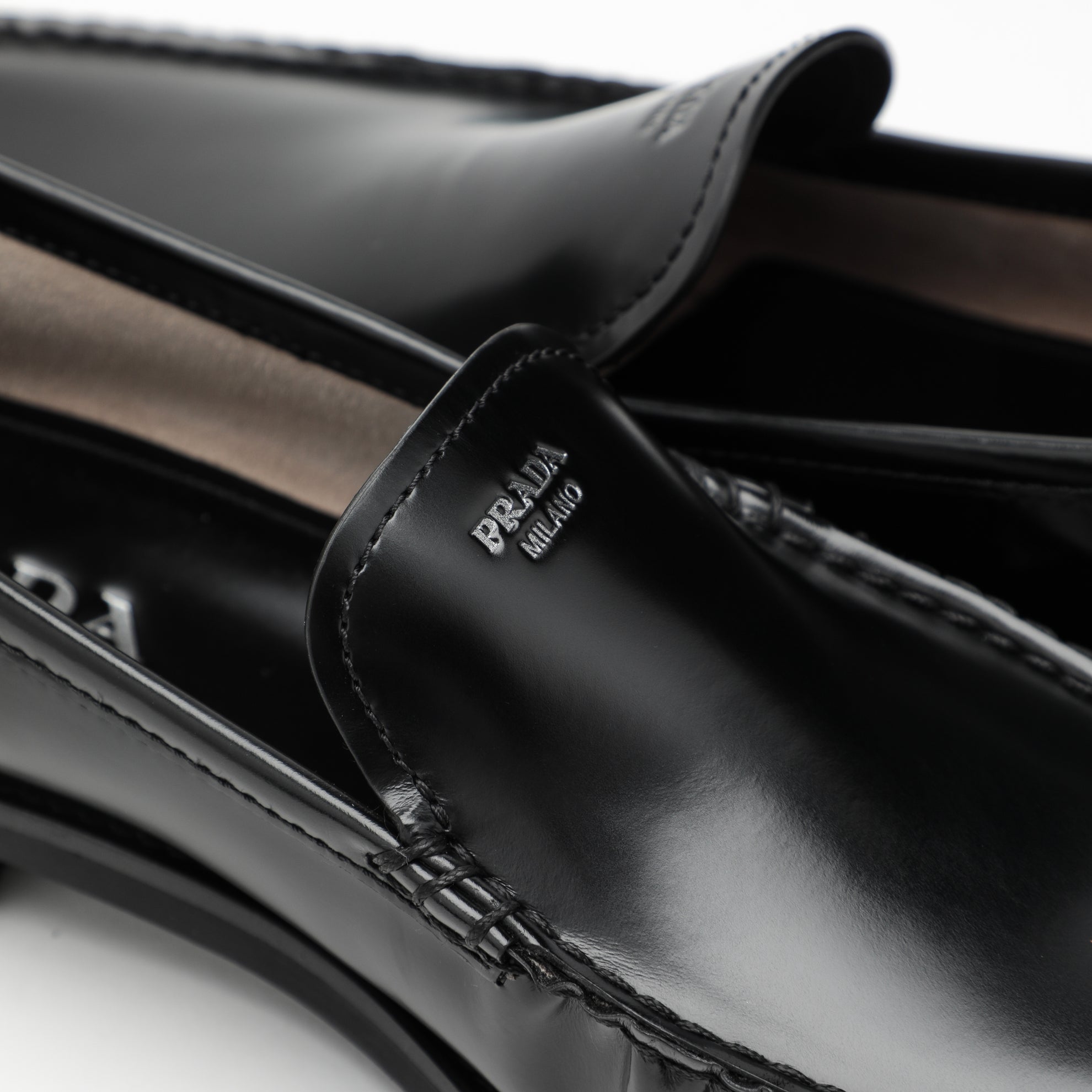 Mocassins noirs en cuir brossé