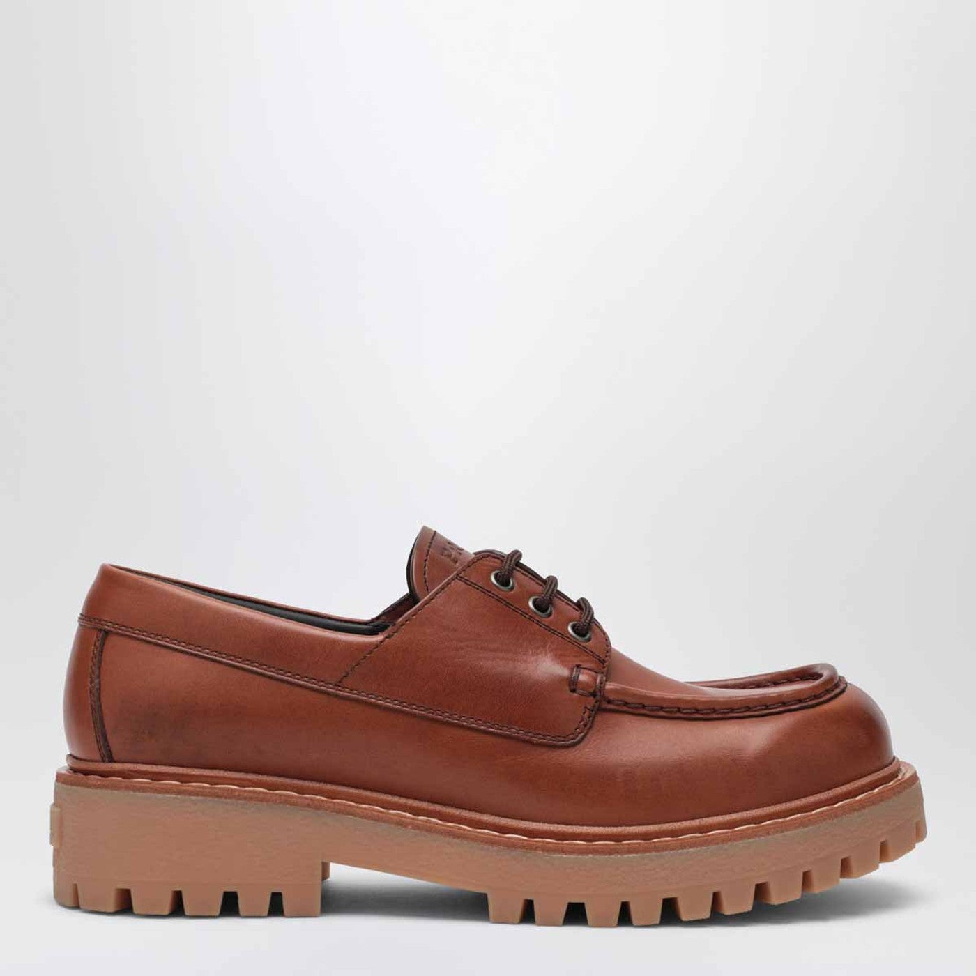 Mocassins à lacets en cuir cognac