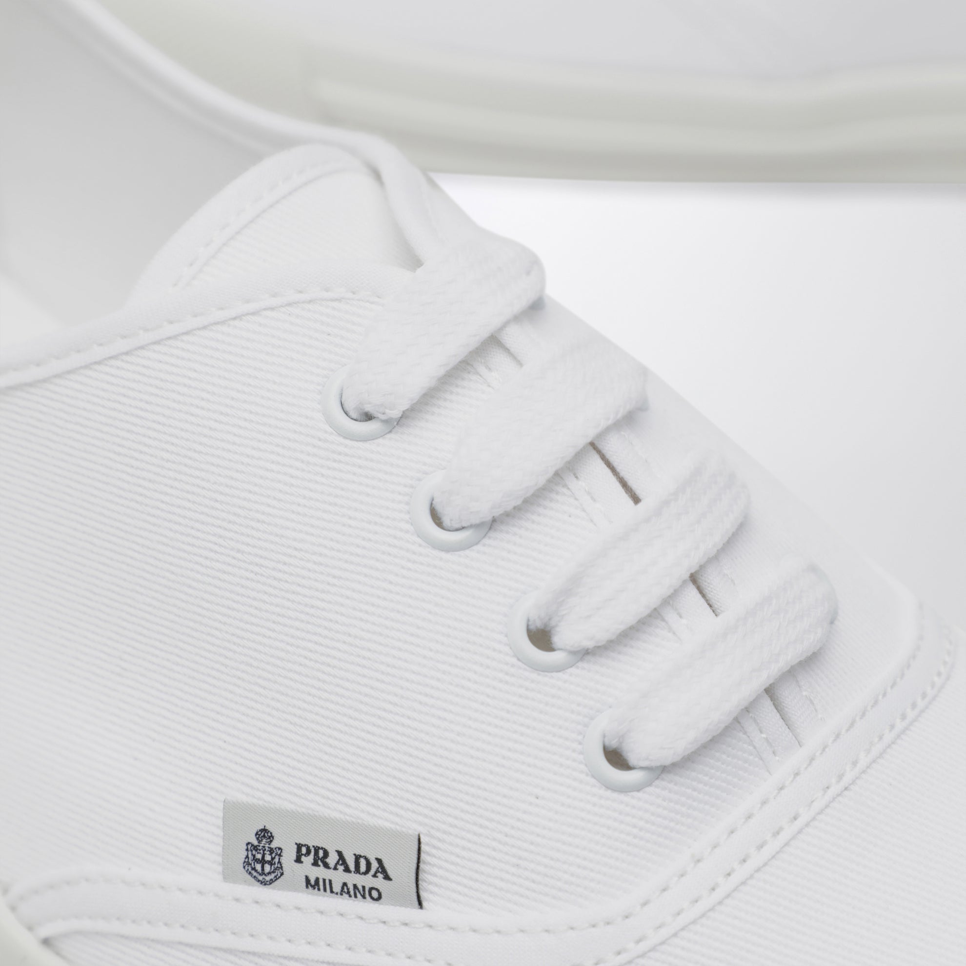 White drill fabric sneakers