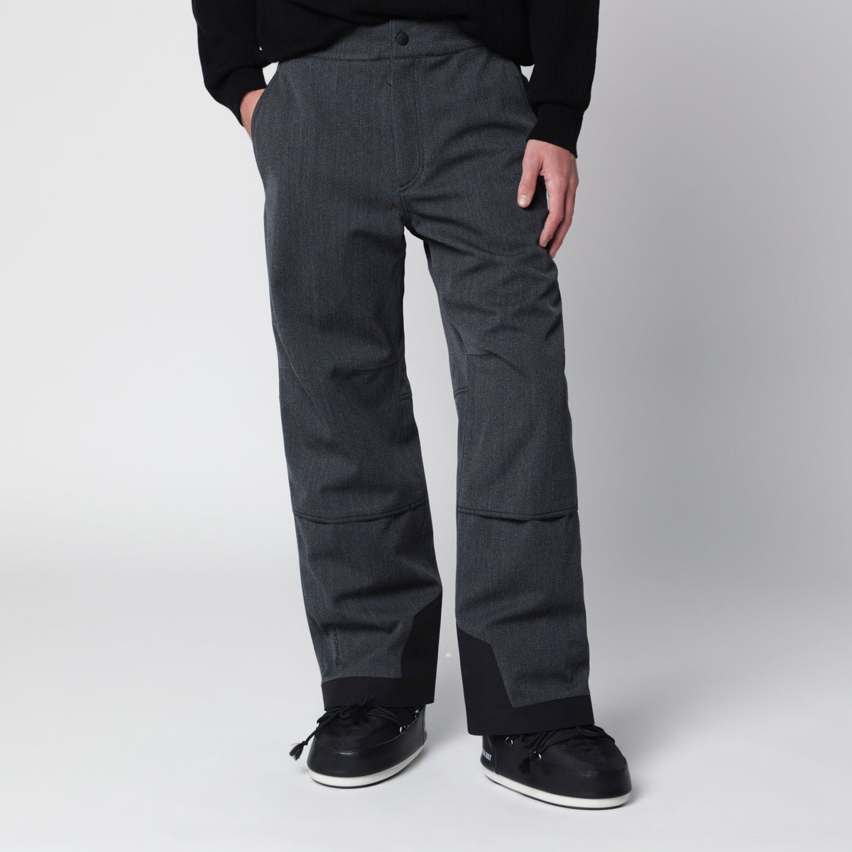 Dark grey ski trousers in technical wool