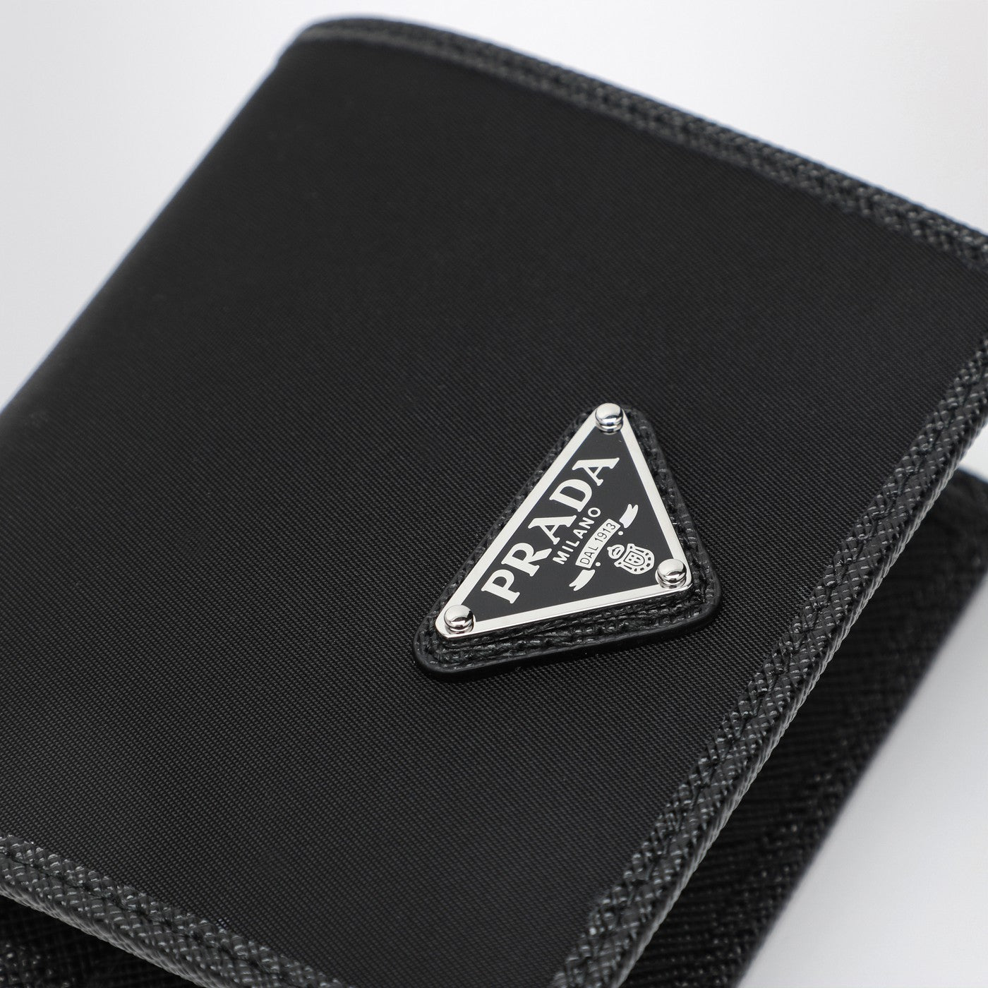 Black wallet in nylon e Saffiano