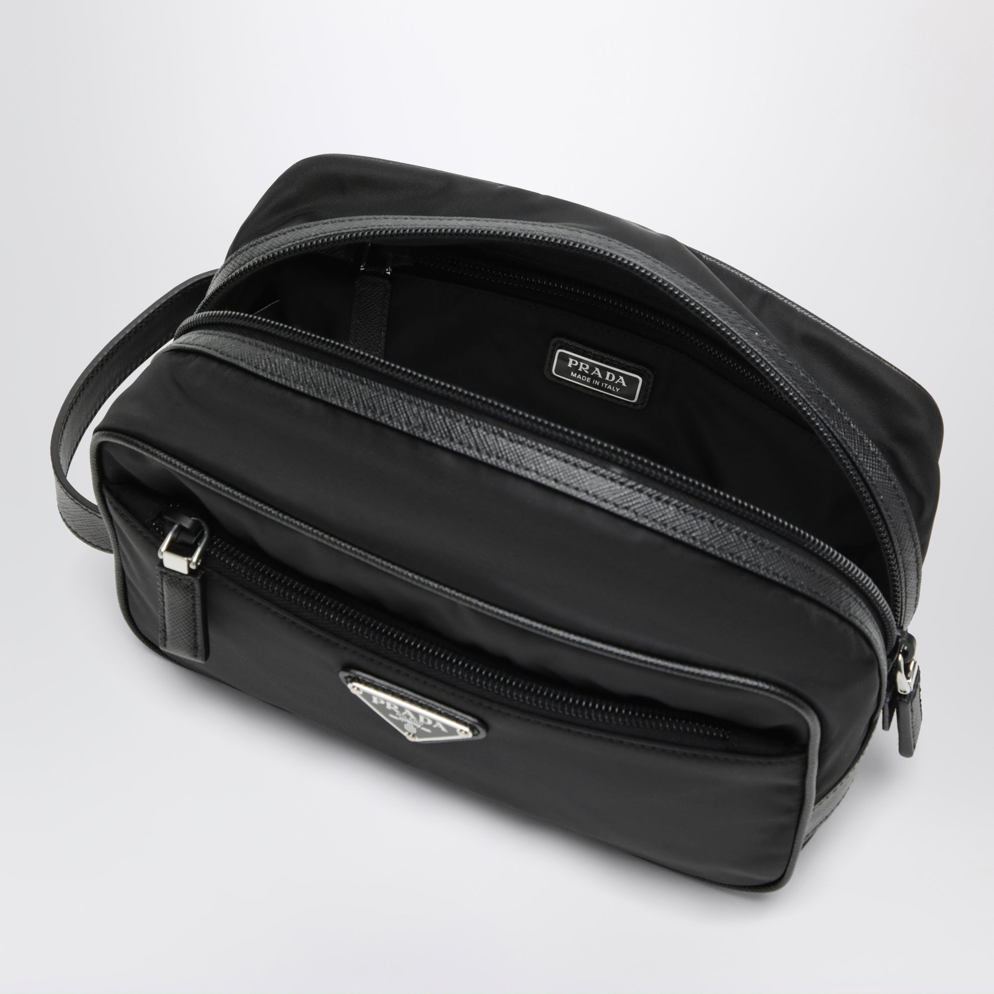 Portatutto nero in Re-Nylon e pelle